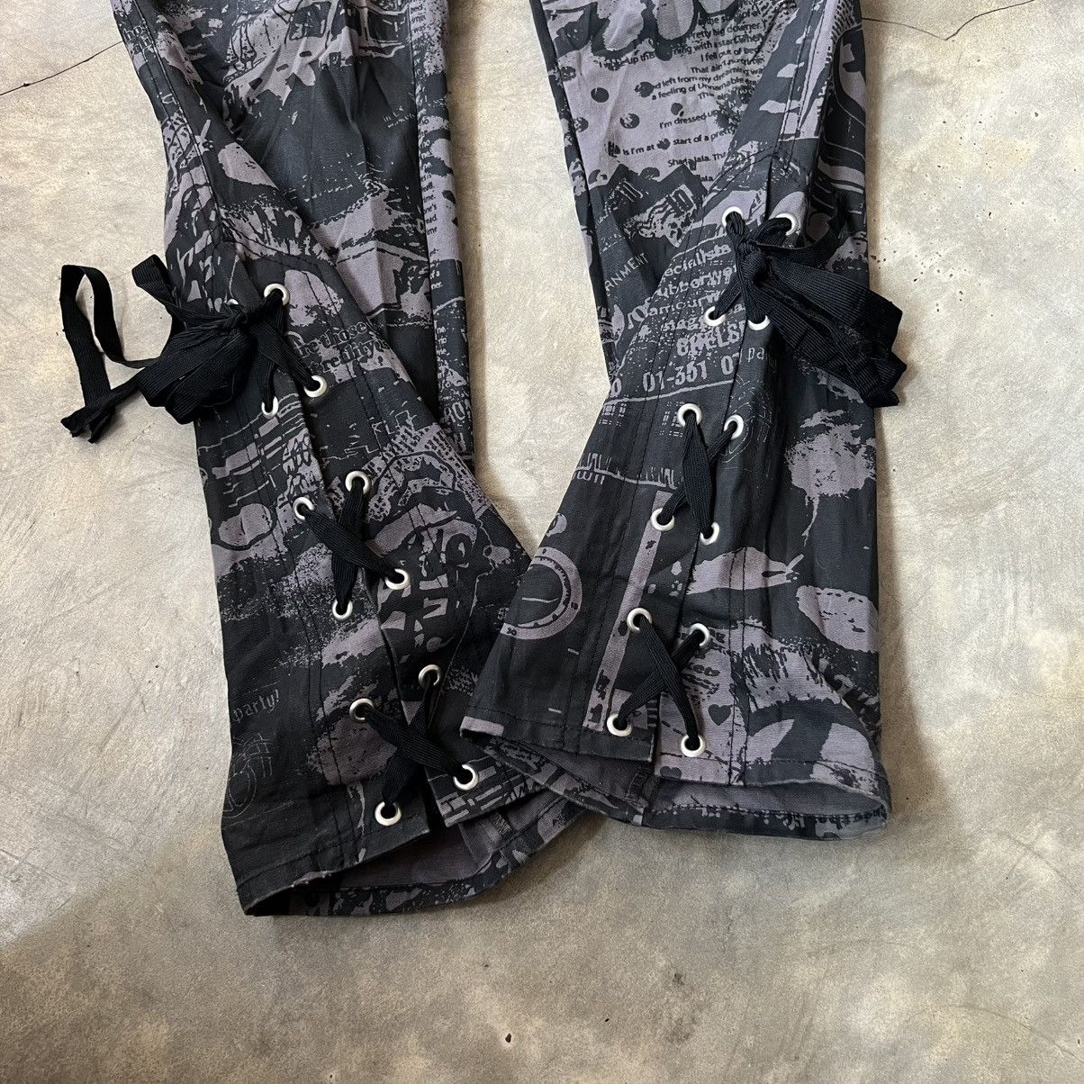 If Six Was Nine 2000’s BA-TSU Vkei Style Bottom Lace Printed Pants Size US 31 - 7 Thumbnail