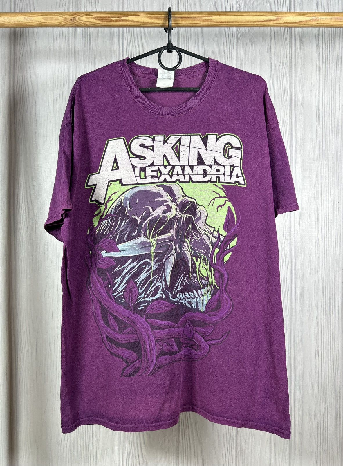 Band Tees Vintage Big Logo Asking Alexandria Rock Band T-Shirt Size L Size US L / EU 52-54 / 3 - 1 Thumbnail