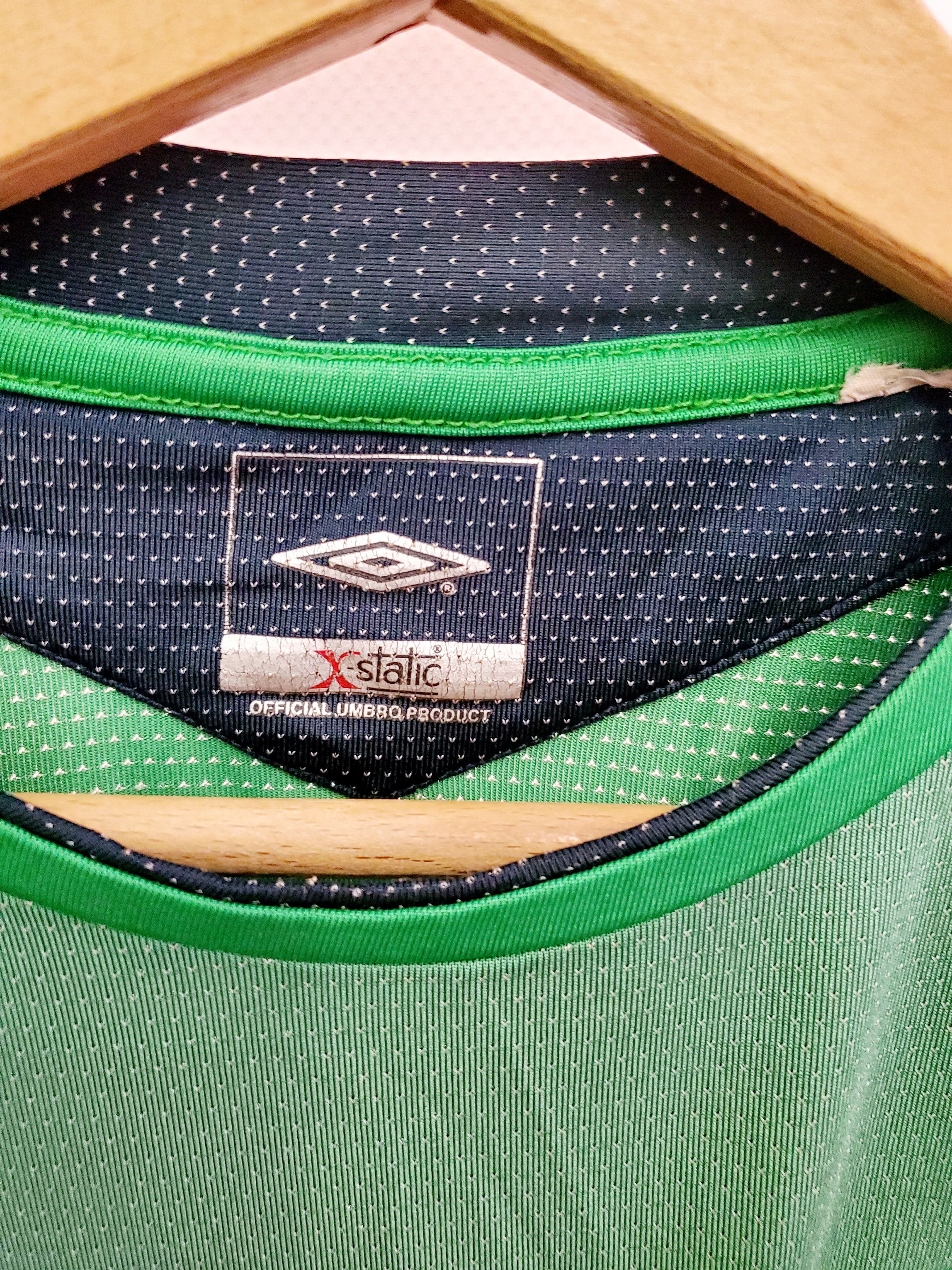 Chelsea Soccer × Umbro Vintage Chelsea 2004/2005 Goalkeeper soccer Jersey size S Size US S / EU 44-46 / 1 - 3 Thumbnail