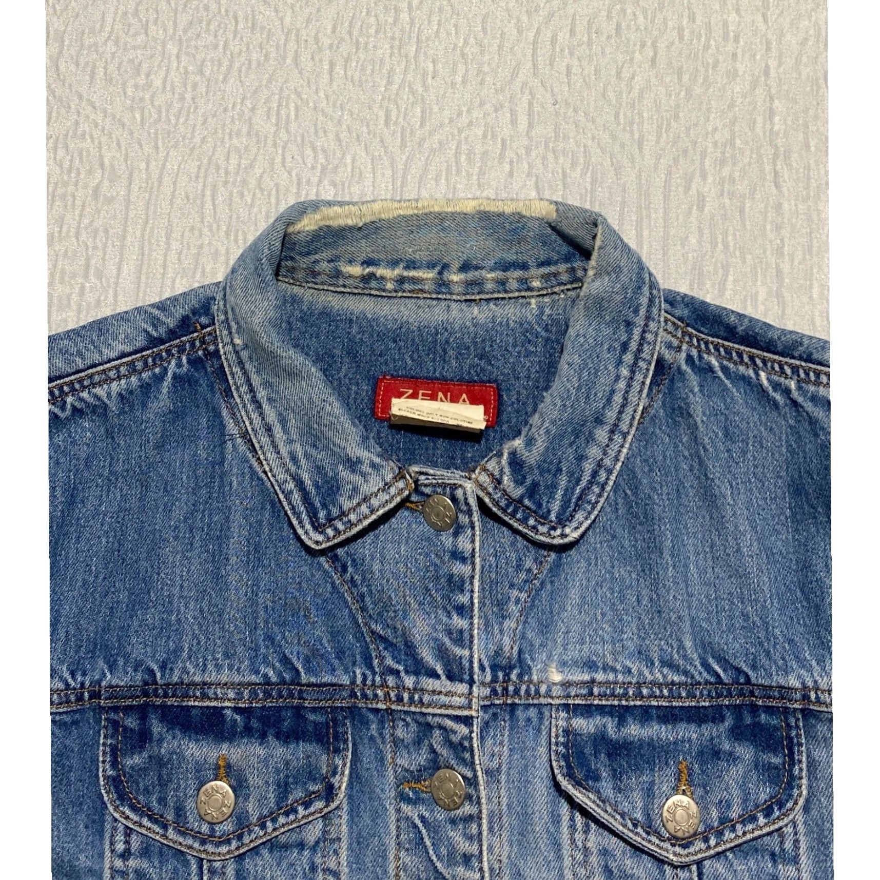 Vintage VINTAGE Zena Jeans Denim Jacket Women XL Short Blue Distressed Ripped Casual Button Front Pockets Collared Size 40" / US 18 - 2 Thumbnail