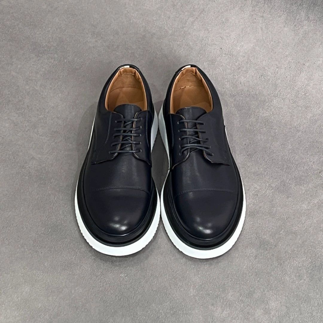Hugo Boss HUGO BOSS Navy Calf Leather Lace-up Sneakers 39-42 Size US 7 / EU 40 - 1 Thumbnail
