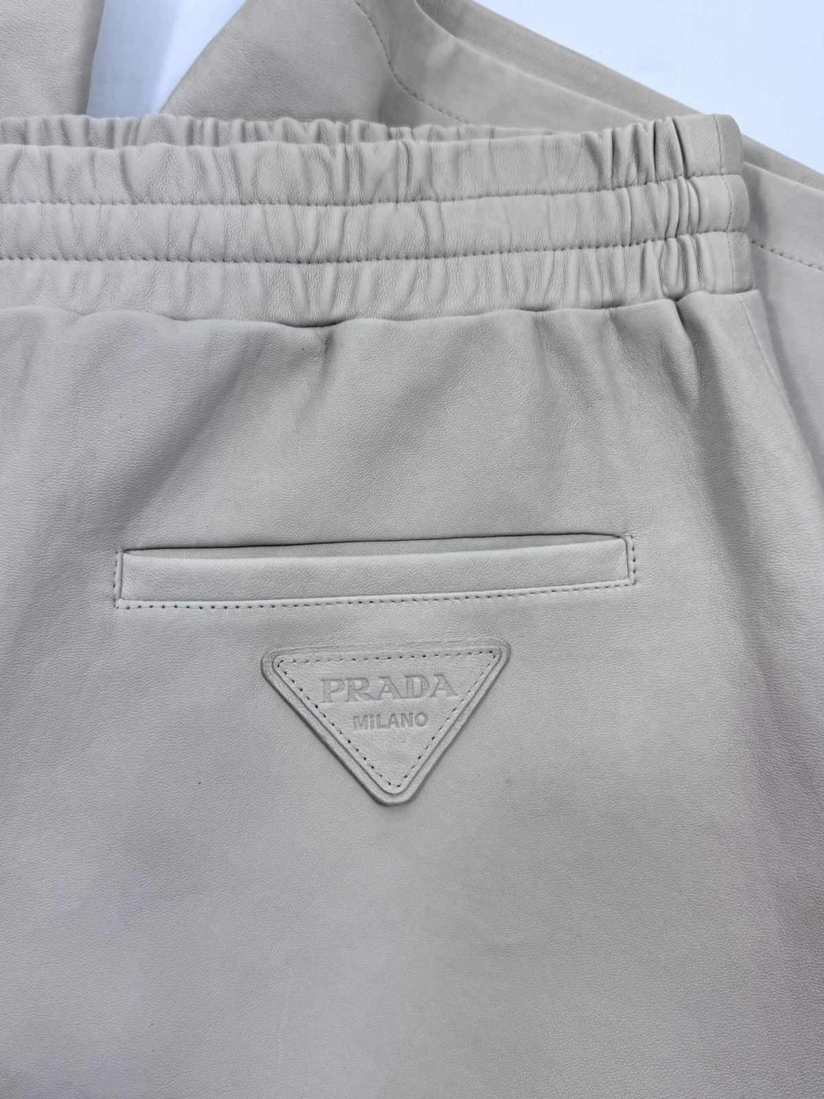 Prada PRADA LEATHER SHORTS Size US 34 / EU 50 - 3 Thumbnail