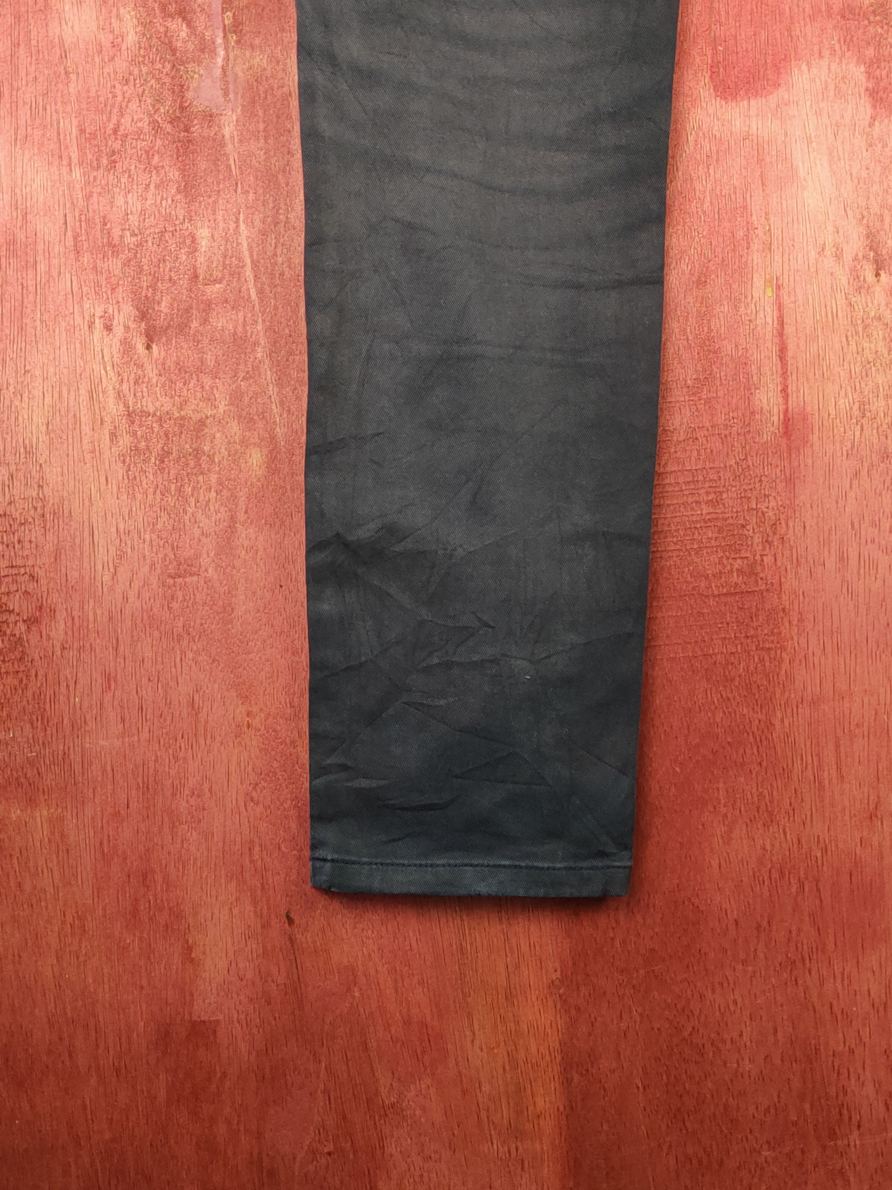 Japanese Brand Uniqlo Dark Blue faded Multipocket Soft Jeans #S1409 Size US 29 - 9 Thumbnail
