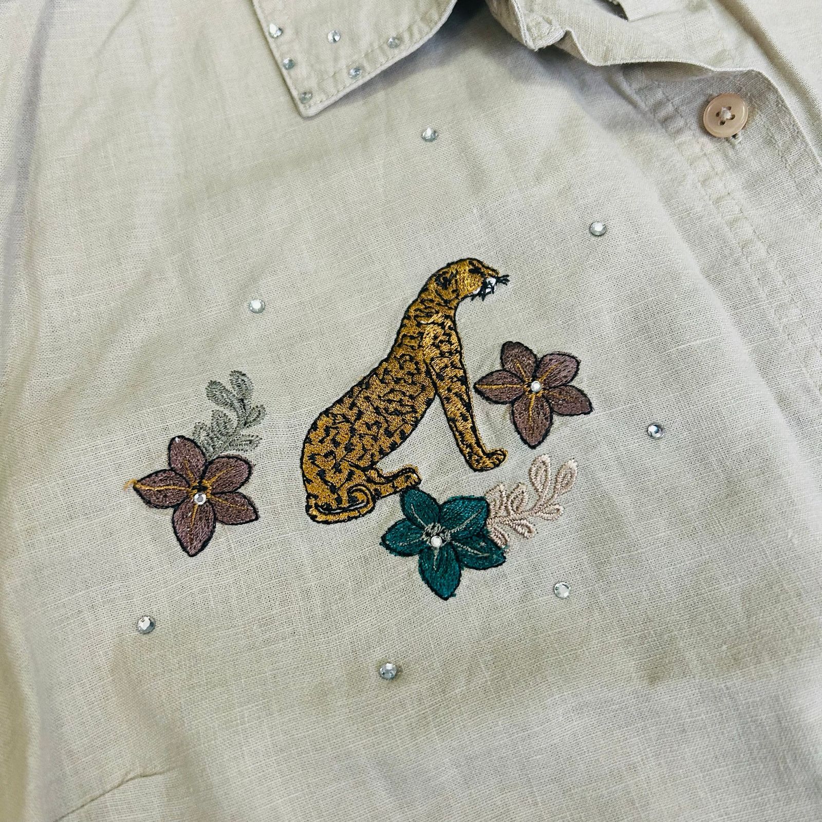 Cabin Creek × Vintage Vintage Safari Shirt Button Up Linen Animal Print Rhinestone Size L / US 10 / IT 46 - 3 Thumbnail