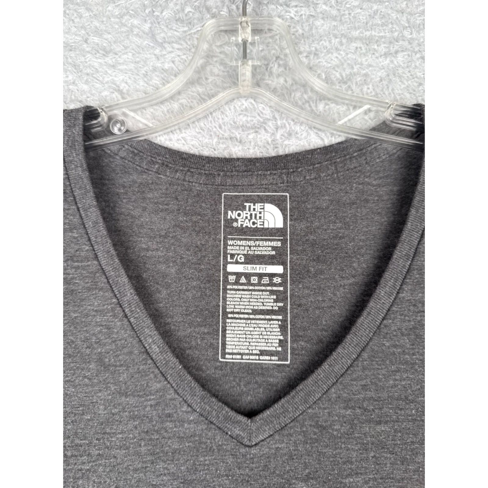 The North Face The North Face Shirt Women Large Gray Short Sleeve V-Neck Poly Blend Slim READ Size L / US 10 / IT 46 - 7 Thumbnail
