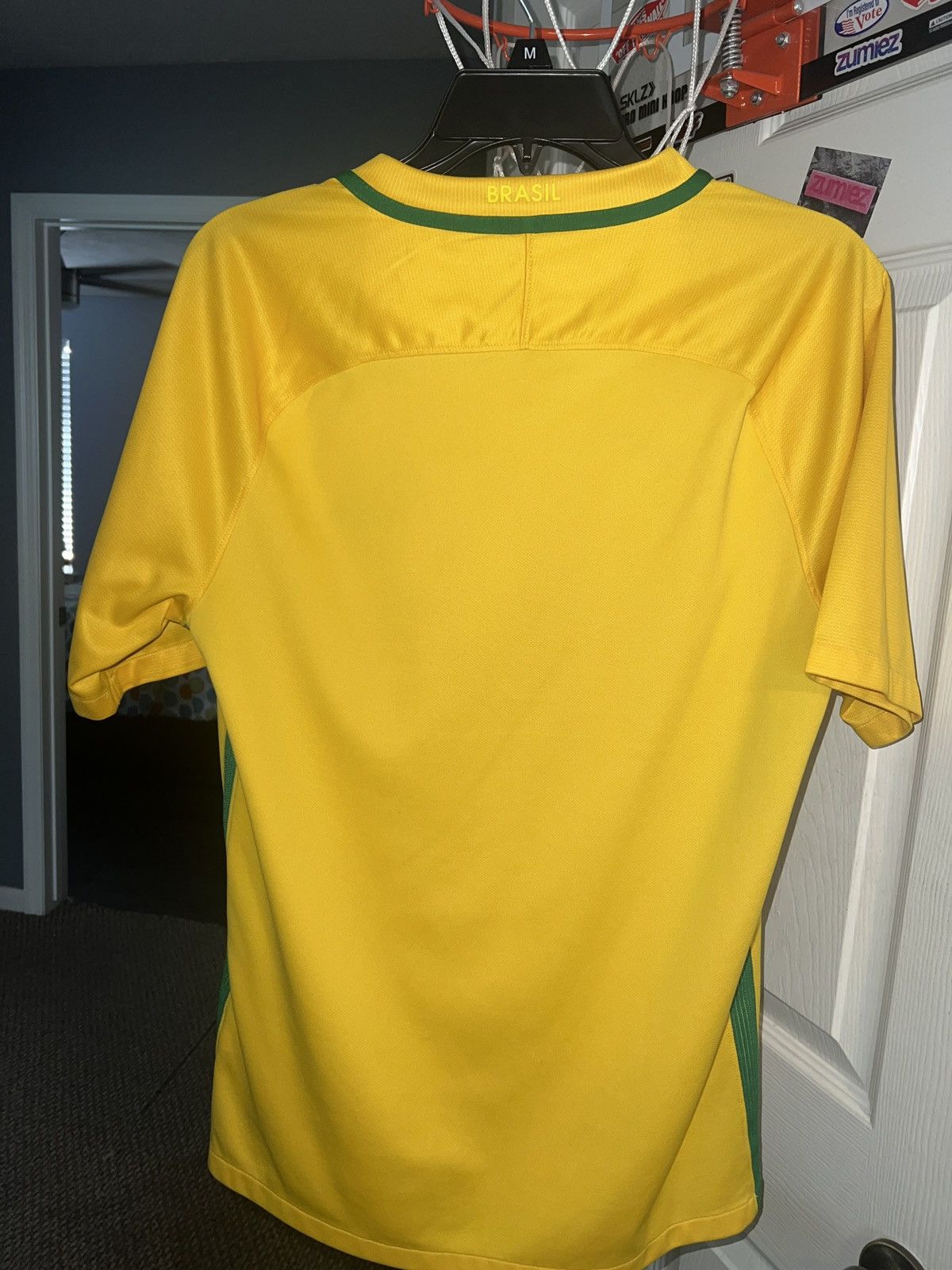 Nike 2016 National Brazil Football team Size US S / EU 44-46 / 1 - 3 Thumbnail
