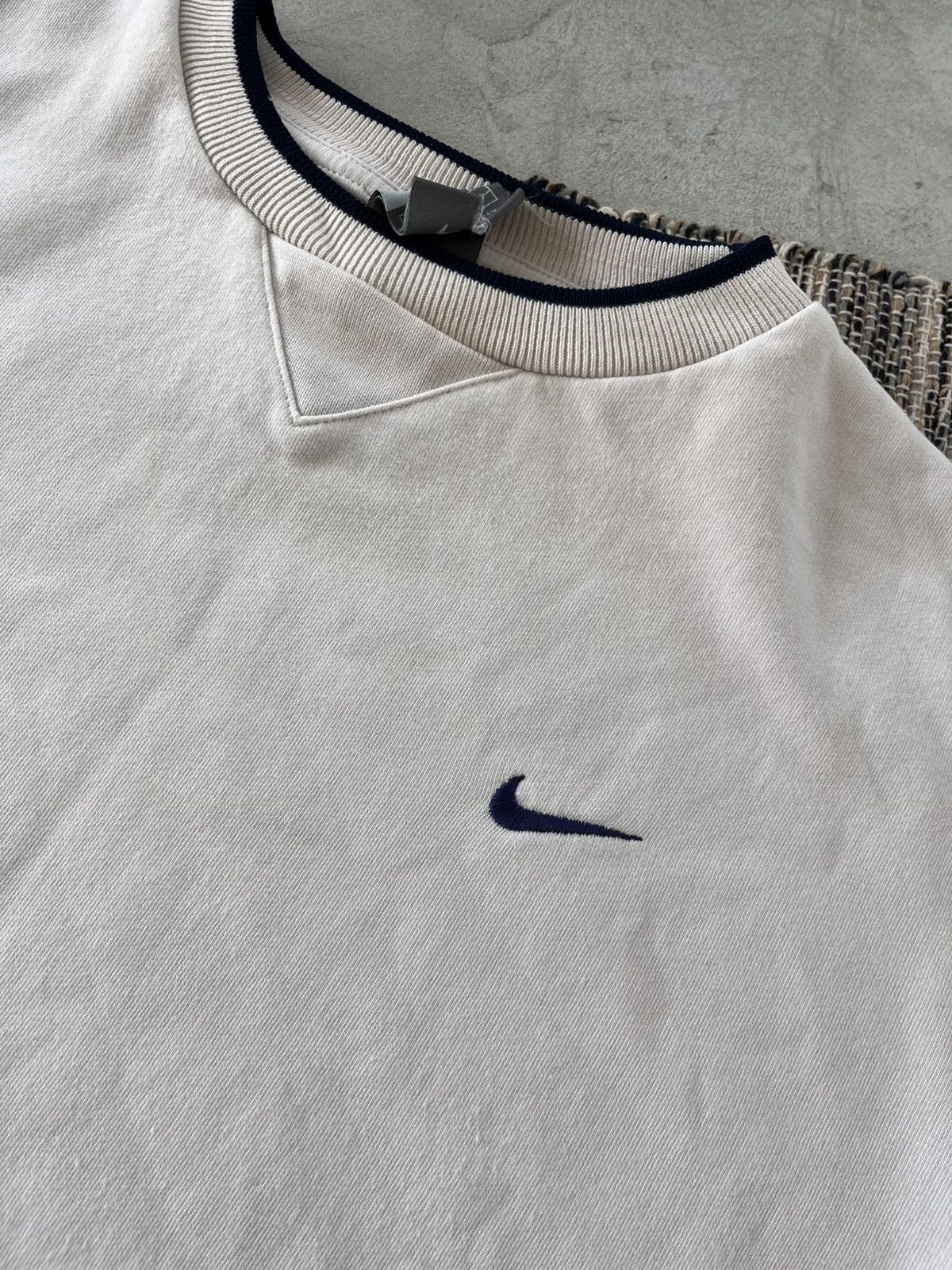 Nike × Vintage Vintage Nike Sweatshirt Beige Blank Faded Y2K Blank sk8 Size S / US 4 / IT 40 - 8 Thumbnail