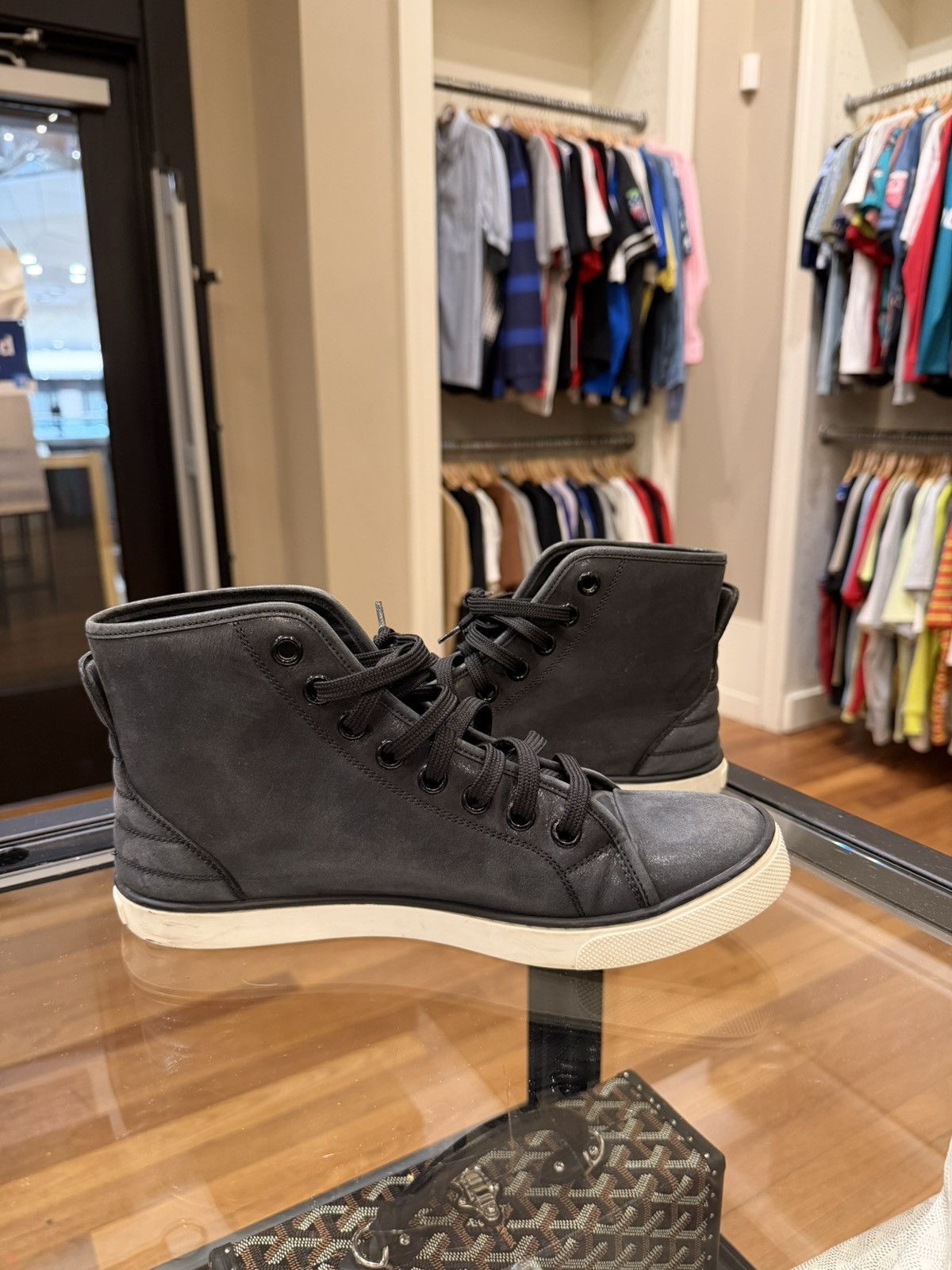 Louis Vuitton Louis Vuitton Punchy Love patch high-top Sneaker Size US 8.5 / IT 38.5 - 2 Thumbnail