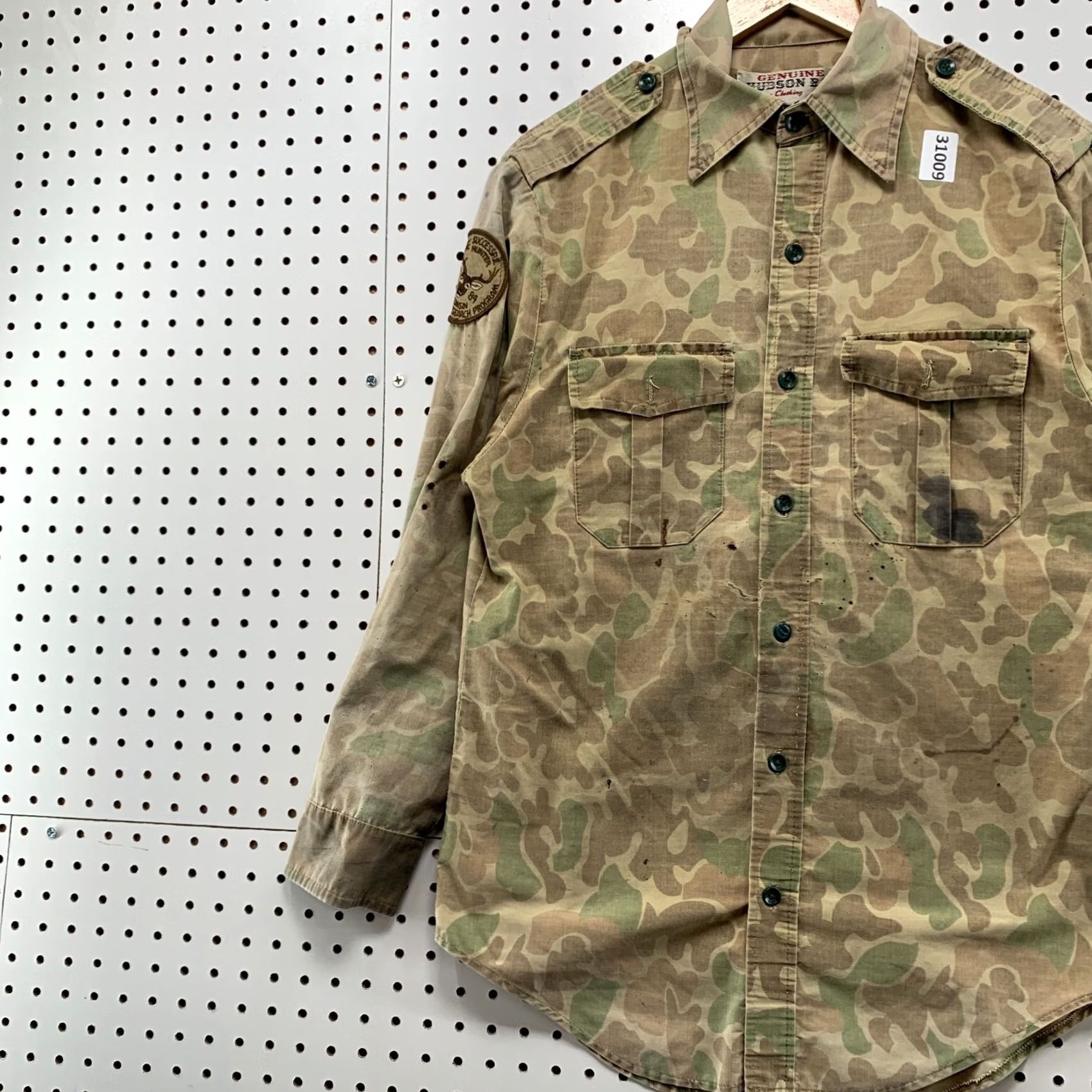 Vintage VINTAGE Hudson Bay Hunting Camo Button Shirt Mens Medium 80s Outdoor Distressed Size US M / EU 48-50 / 2 - 3 Thumbnail