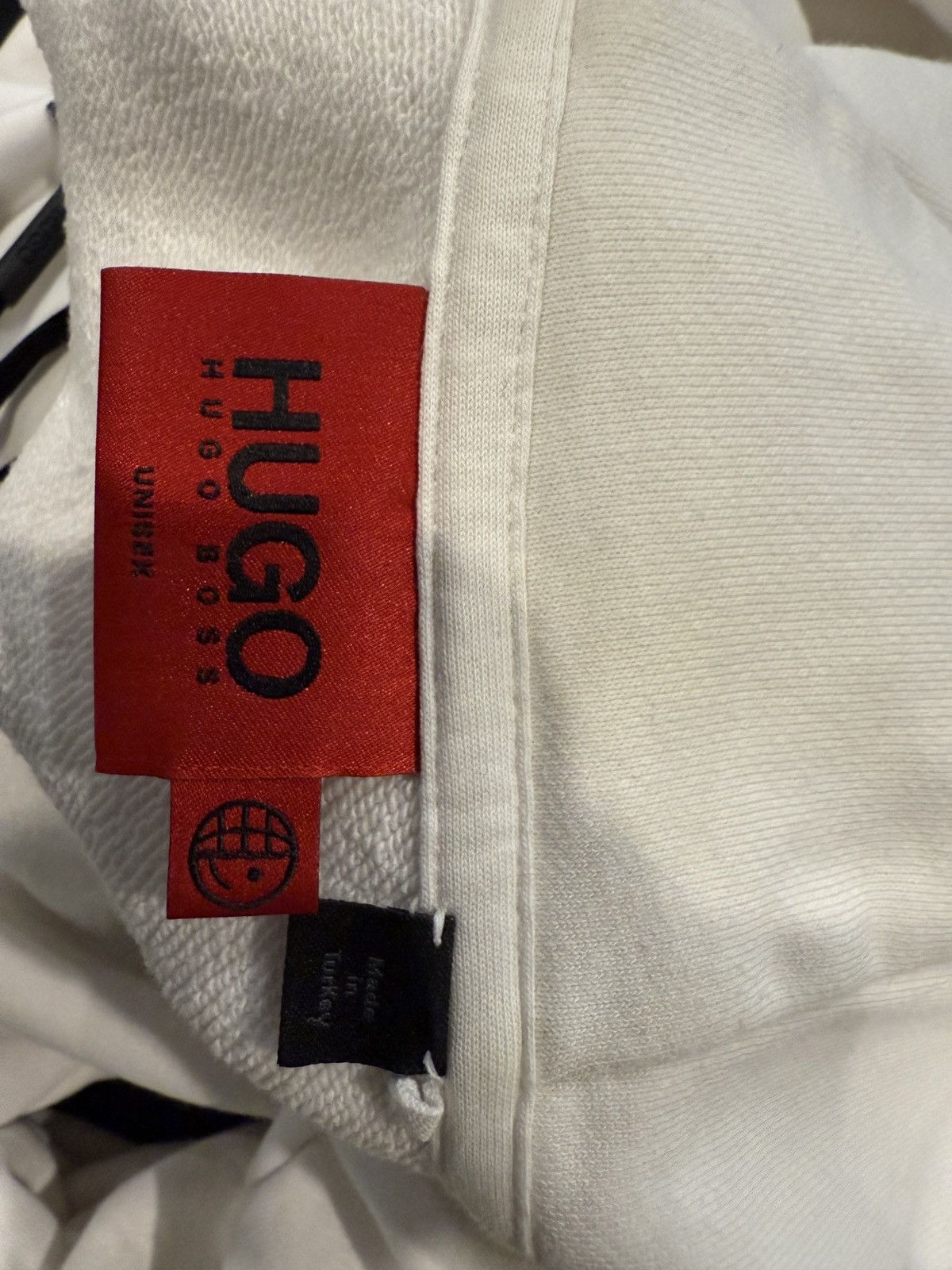 Hugo Hugo White Longsleeve Pullover Size US XL / EU 56 / 4 - 3 Thumbnail