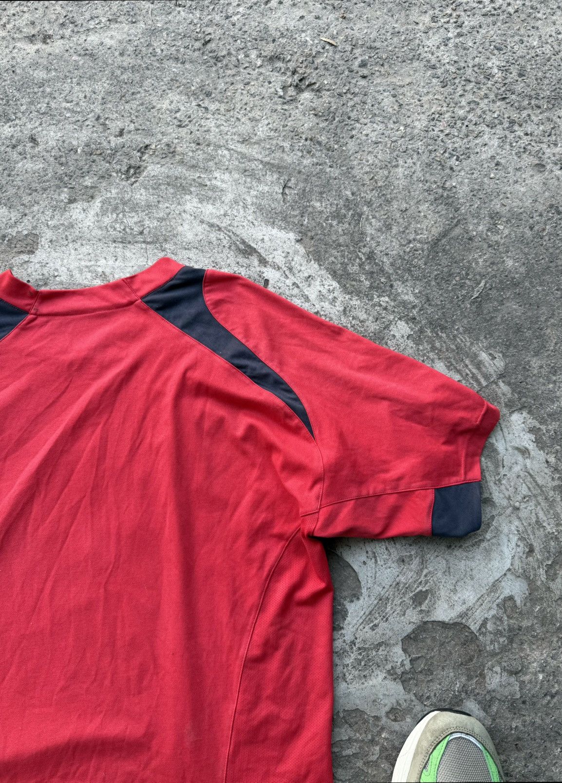 Nike Vintage Y2K Nike Total 90 Soccer Drill Jersey Blokecore Size US L / EU 52-54 / 3 - 16 Thumbnail
