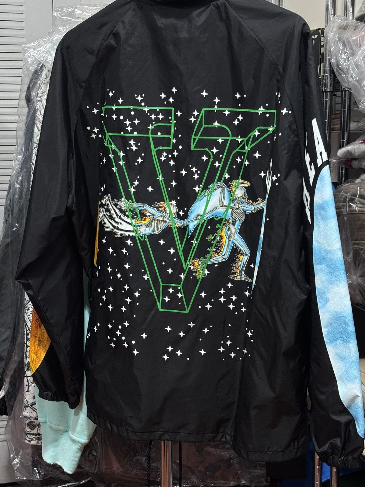 m*7様 SAINT Mxxxxxx x VLONE Coach Jacket m*7様 SAINT Mxxxxxx x VLONE Coach Jacket - メルカリ