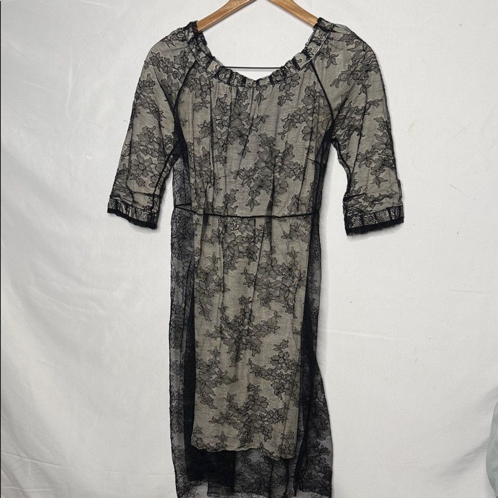 Marc Jacobs Marc Jacobs black floral lace overlay fitted midi dress sz 2 Size XS / US 0-2 / IT 36-38 - 2 Thumbnail