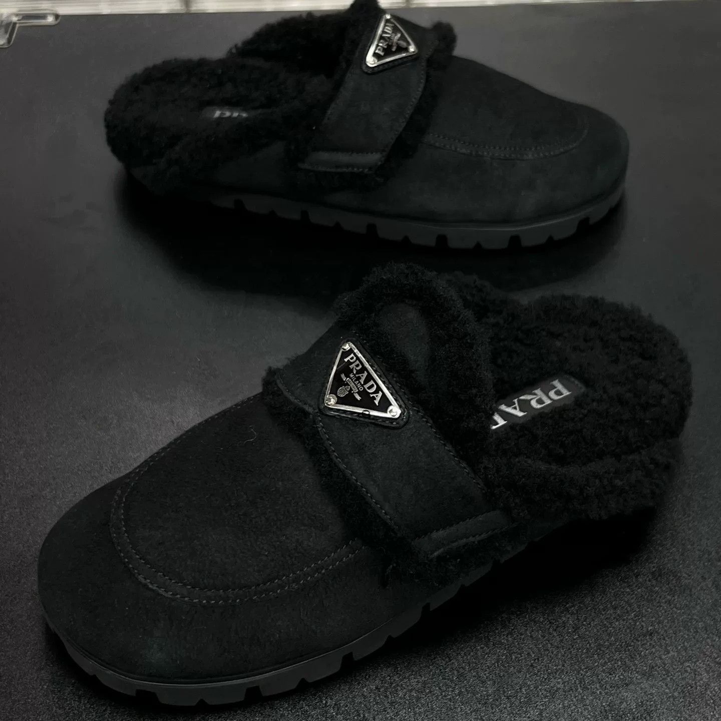 Prada Prada Item Designer Casual Streetwear 38EU Size US 8 / IT 38 - 1 Thumbnail