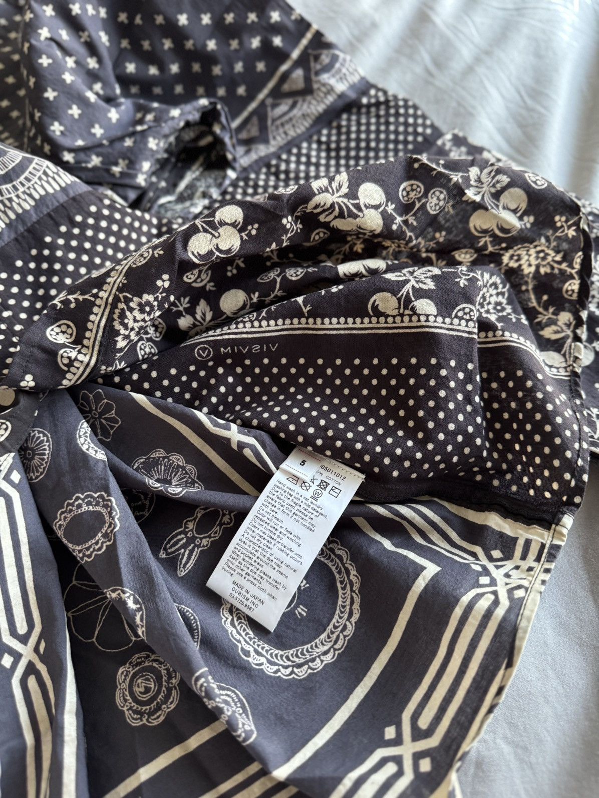 Visvim [New] ICT Visvim Black Bandana mud-dyed L/S shirt Size US XXL / EU 58 / 5 - 4 Thumbnail