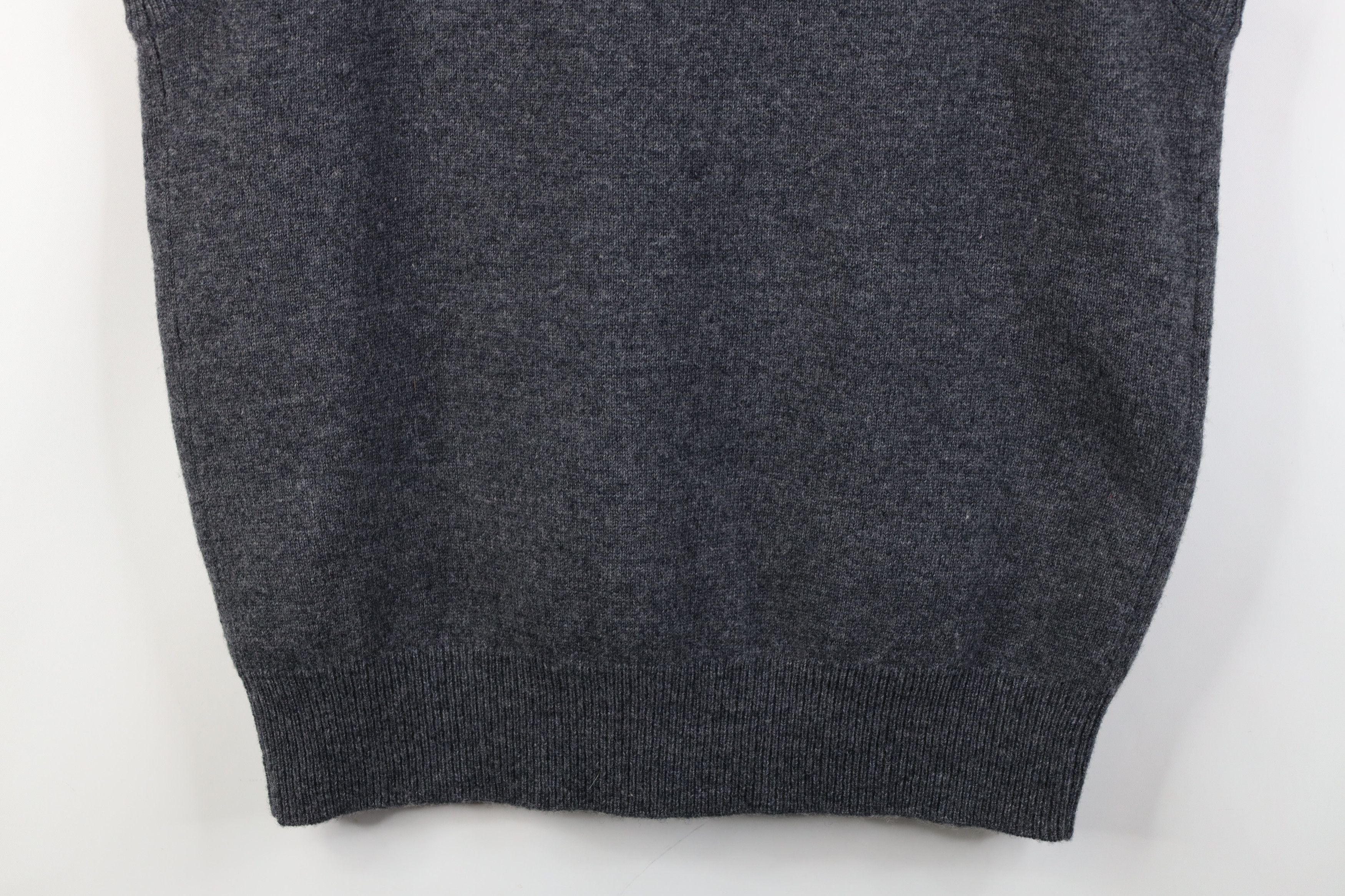 Vintage Vintage 90s Streetwear Lambswool Cardigan Sweater Vest Gray Size US L / EU 52-54 / 3 - 11 Thumbnail