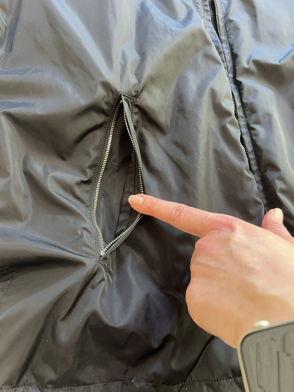 Valentino Valentino Black Nylon Windbreaker Jacket Size US S / EU 44-46 / 1 - 25 Thumbnail