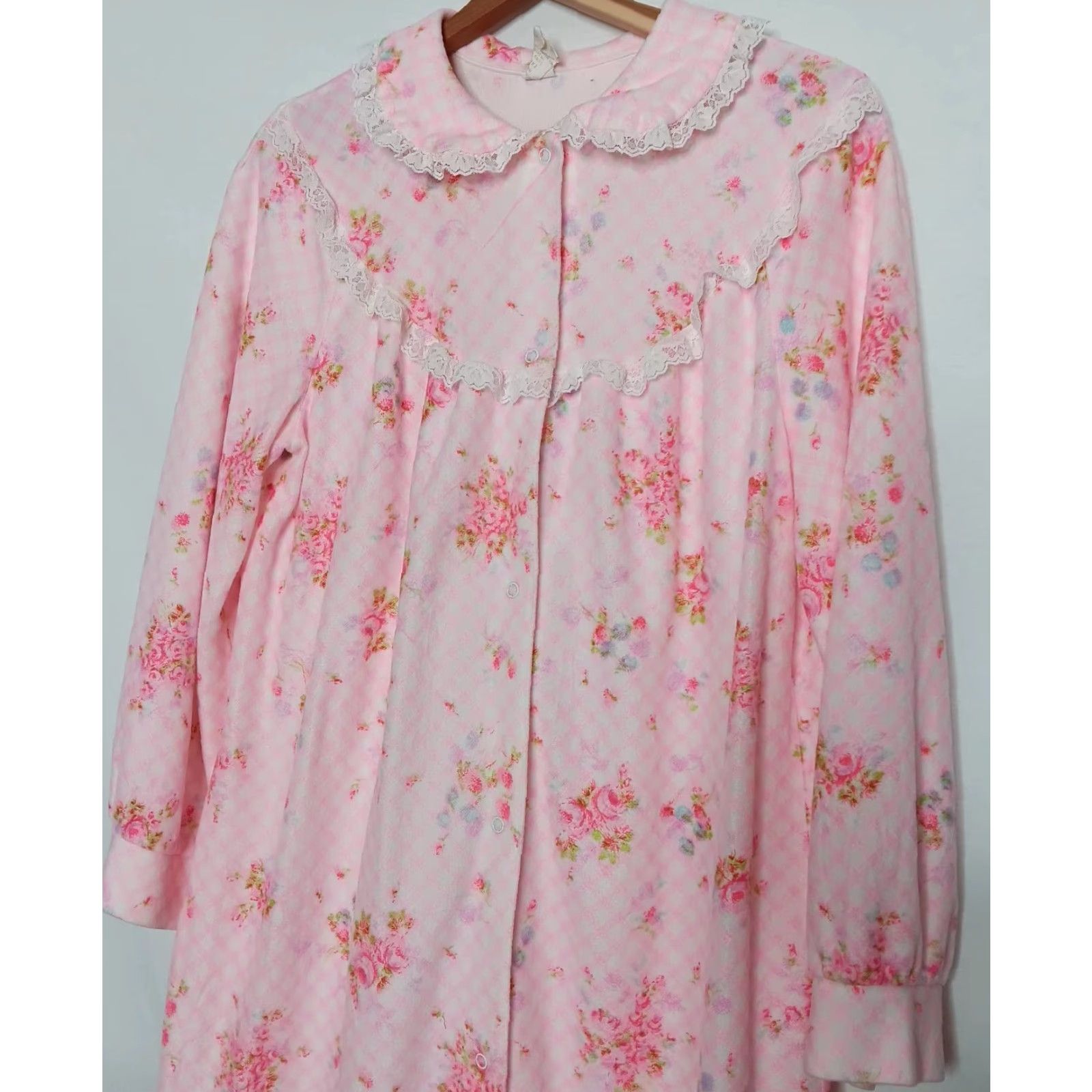 Pinko VINTAGE Philmaid Robe House Coat Large Pink Floral Gingham Lace Snap Grannycore Size ONE SIZE - 4 Thumbnail