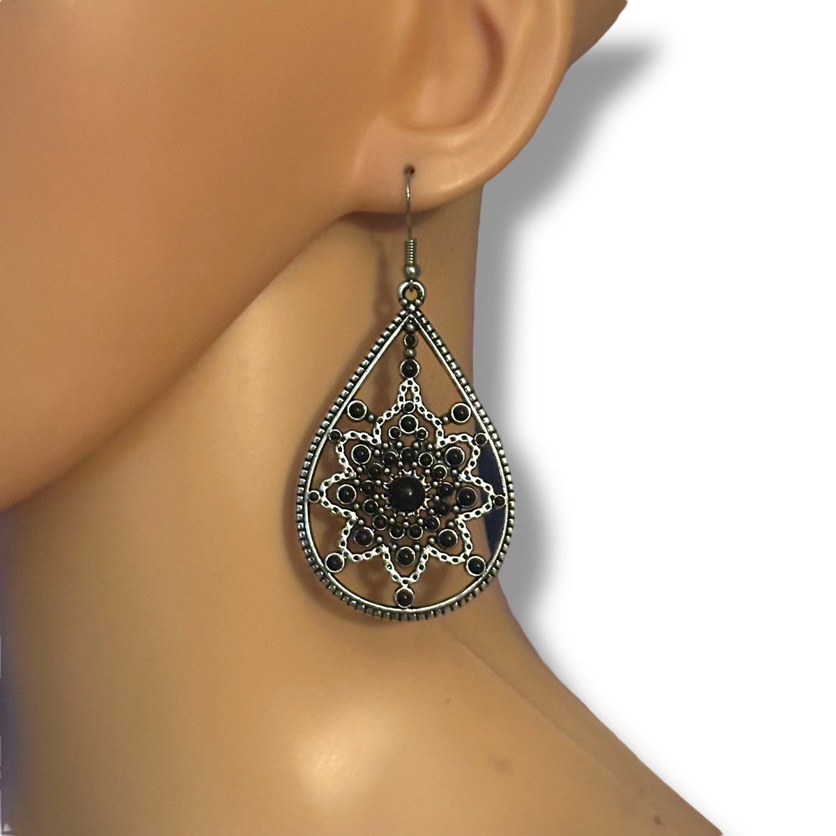 Other Large silver filigree black cabochon stone teardrop earrings Size ONE SIZE - 2 Thumbnail