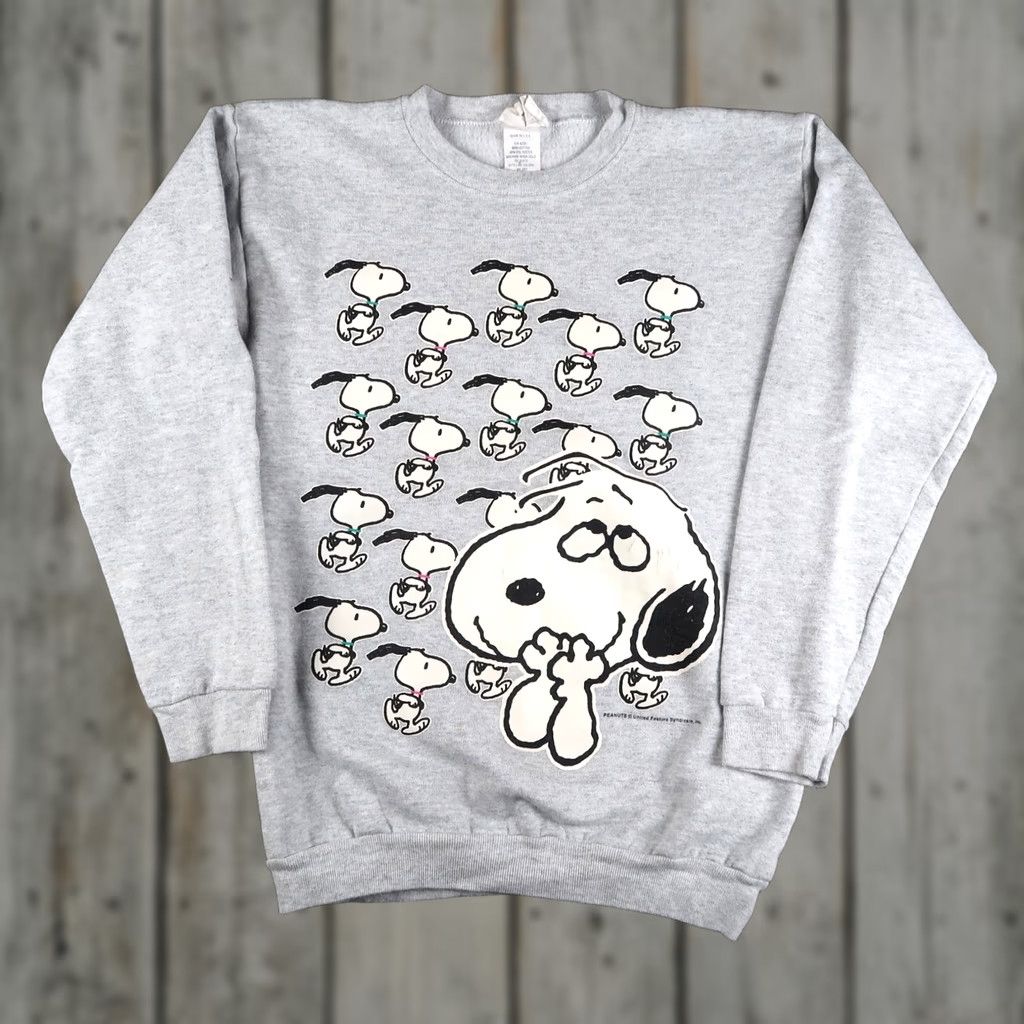 Vintage VINTAGE Snoopy Sweatshirt Cartoon Crewneck M Gray USA 90s Peanuts Crew Neck Mens Womens Unisex Adults Graphic Print Cotton Polyester Regular Fit Size US M / EU 48-50 / 2 - 1 Thumbnail