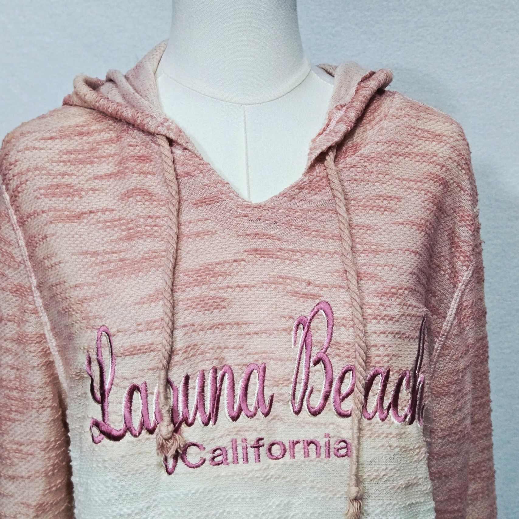 Vintage Laguna Beach Womens XL Hoodie Pink Ombre Embroidered Pullover Casual Beach by Exist Pullover Hoodie Wool? (Note: incorrect) Size XL / US 12-14 / IT 48-50 - 3 Thumbnail