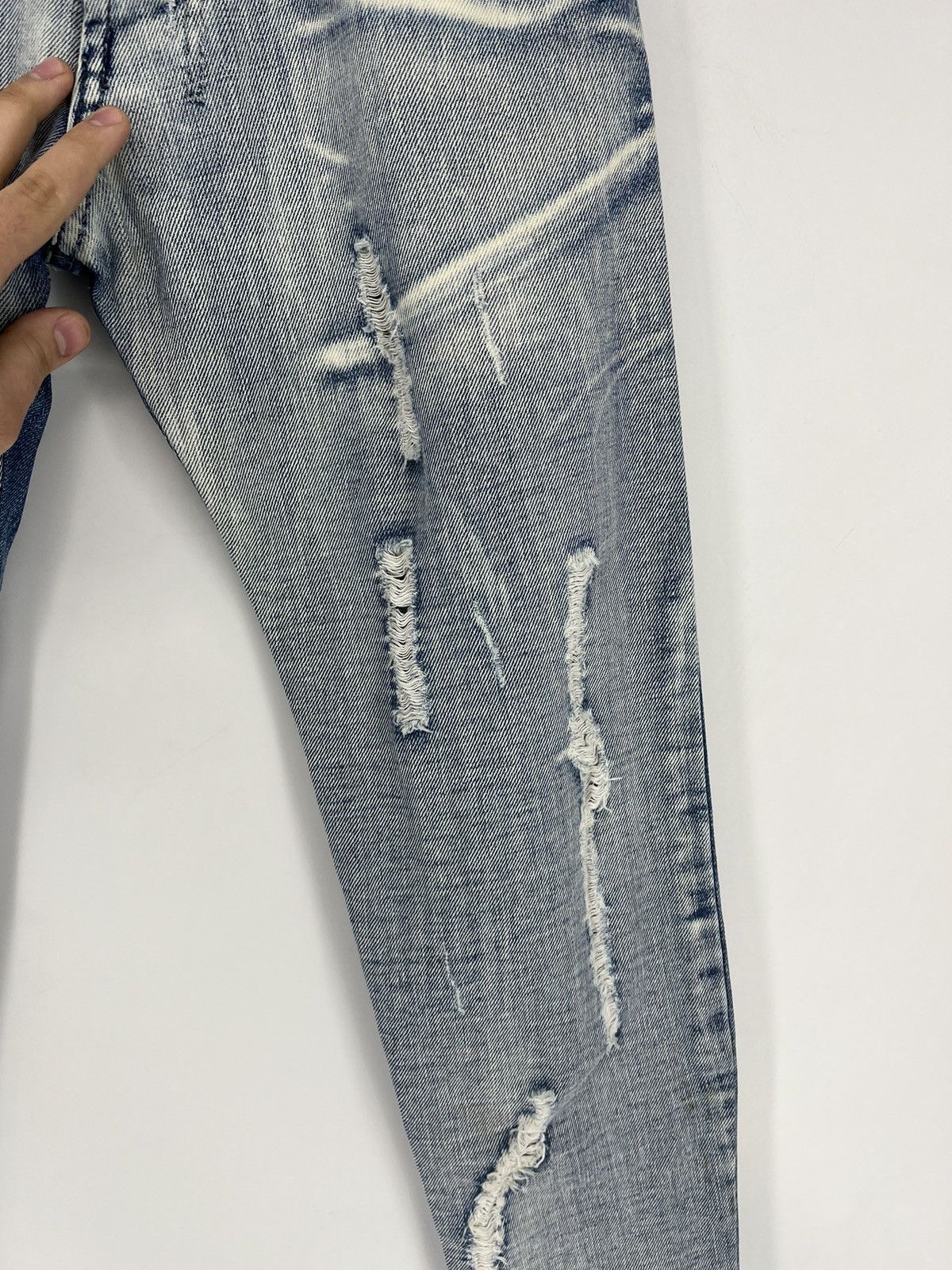 Vintage Rare Men's Jeans With Embroidered Flowers Japanese Brand Size US 28 / EU 44 - 9 Thumbnail