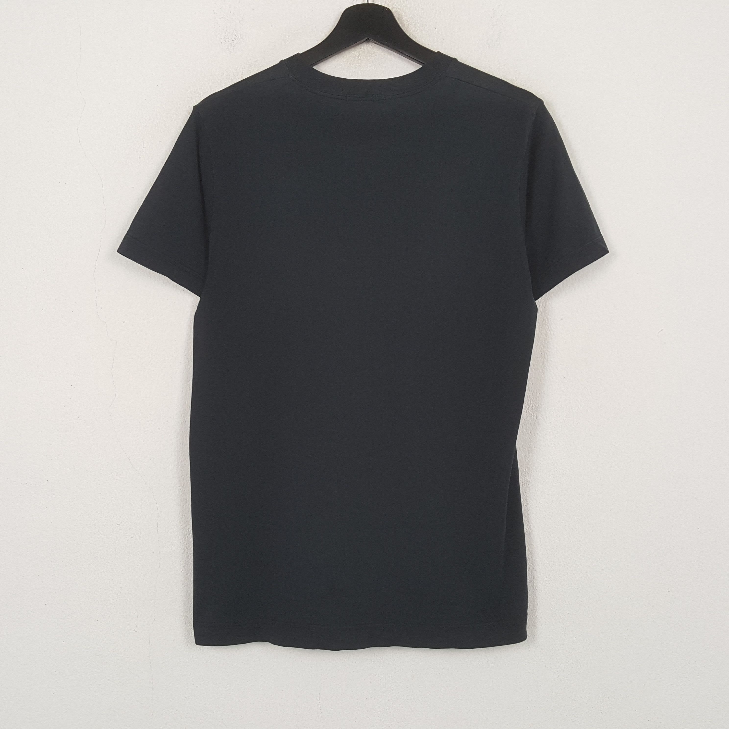 Burberry Burberry London Fashion Brand Custom Art Tshirt RR30 Size US M / EU 48-50 / 2 - 3 Thumbnail