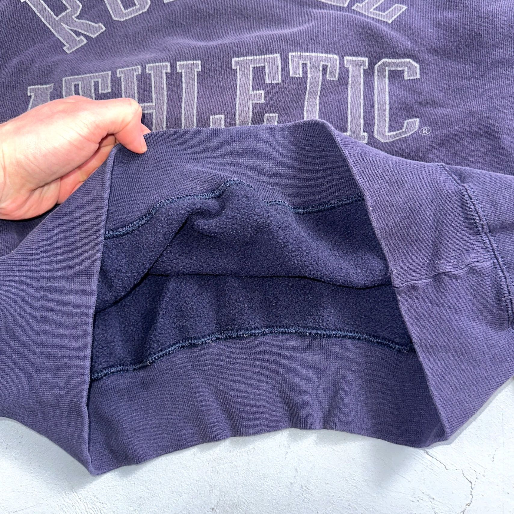 Russell Athletic VINTAGE Russell Athletic Sweatshirt Crewneck Purple Navy 80s 90s Jumper Warm Up V Mens/Unisex Adults L Purple Logo 90s Sweatshirt Pullover Size US L / EU 52-54 / 3 - 3 Thumbnail