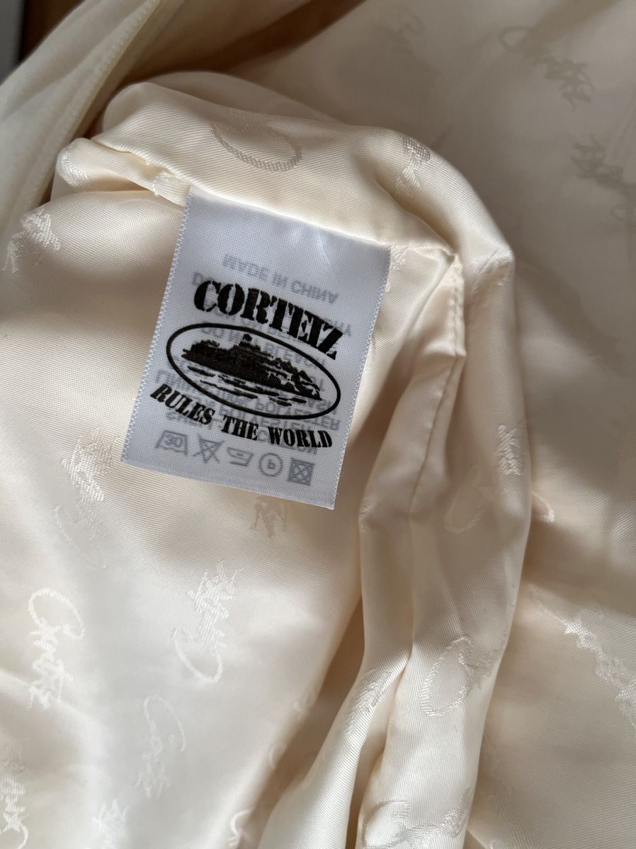 Corteiz Crtz Allstarz VVS Velour jacket medium size vanilla cream wh Size US M / EU 48-50 / 2 - 12 Thumbnail