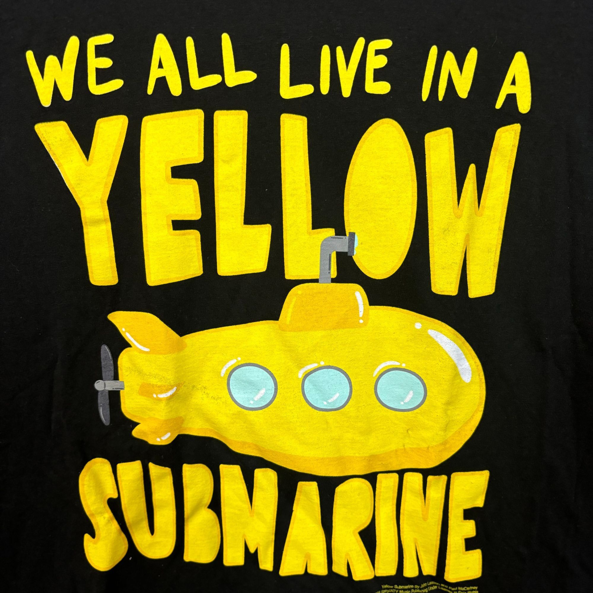 Band Tees The Beatles We All Live in a Yellow Submarine Rock Tee XL Size US XL / EU 56 / 4 - 2 Thumbnail