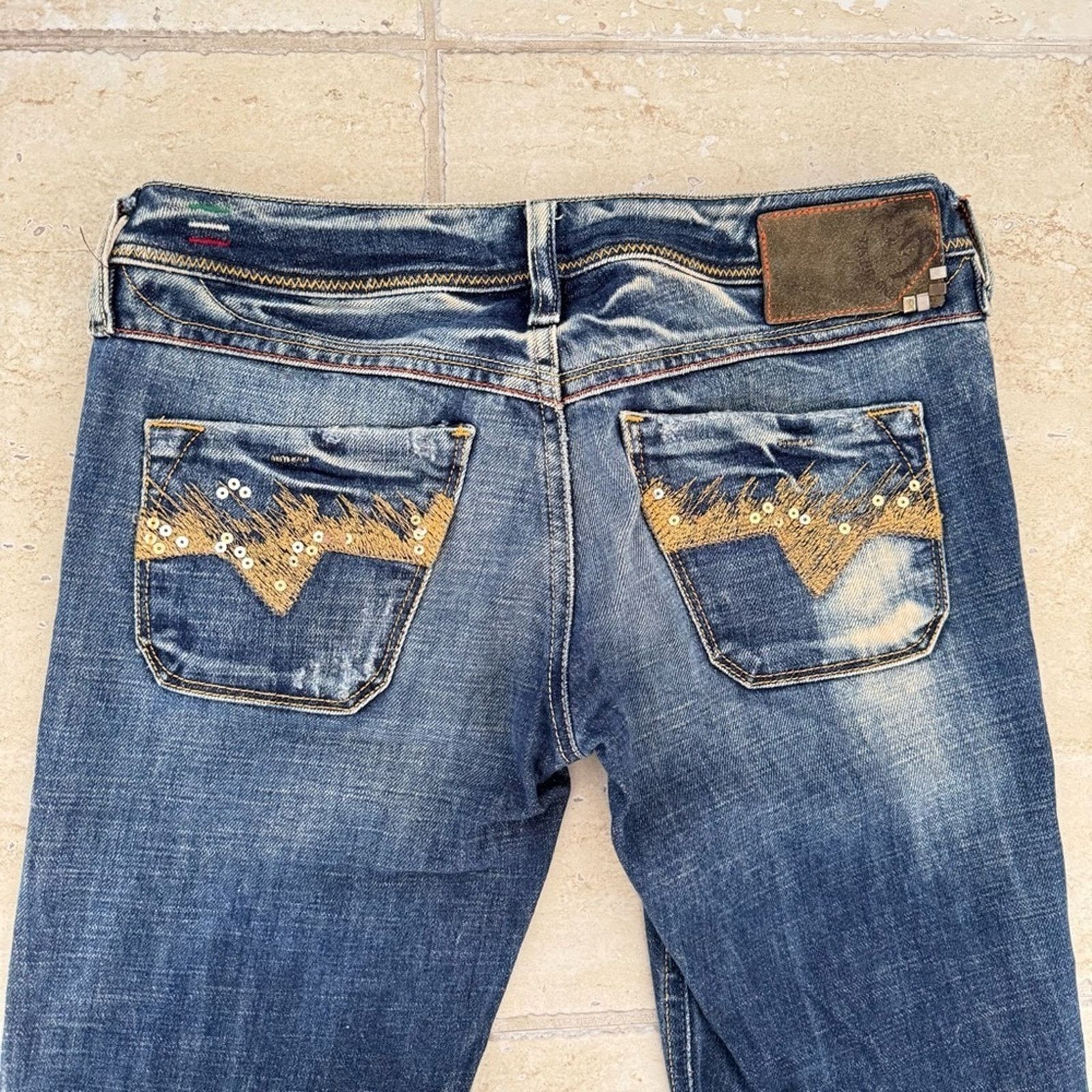 Diesel Diesel Lowky Jeans, Sequined Back Pockets, Size 26/32 Size 26" / US 2 / IT 38 - 1 Thumbnail