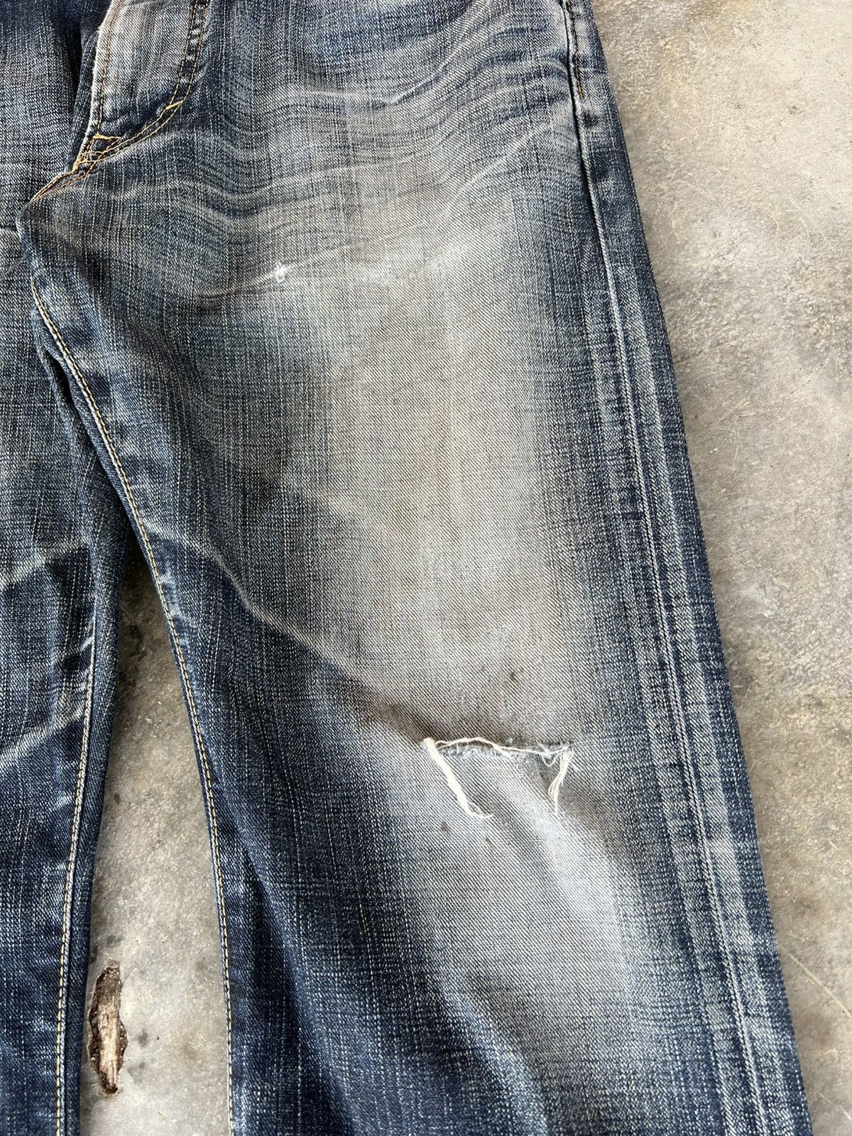 Edwin × Japanese Brand × Jean Vintage Edwin Blue Trip Edgeline Distressed Jean Size US 33 - 5 Thumbnail