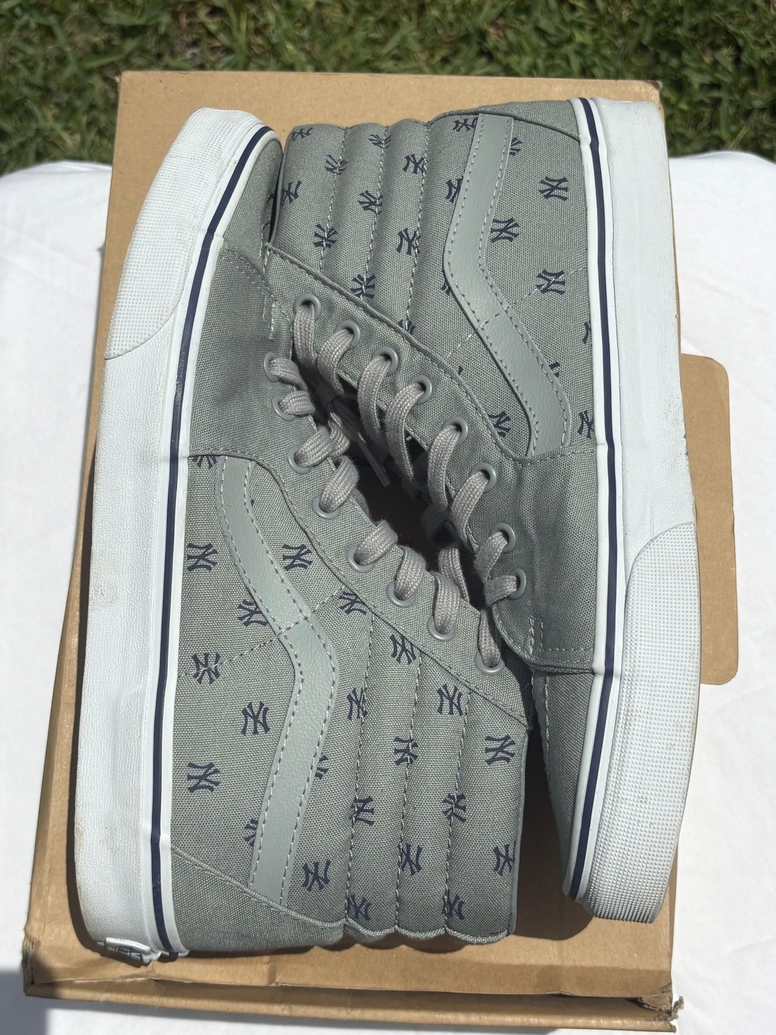 Vans MLB x Vans Yankees Size 10 Size US 10 / EU 43 - 3 Thumbnail