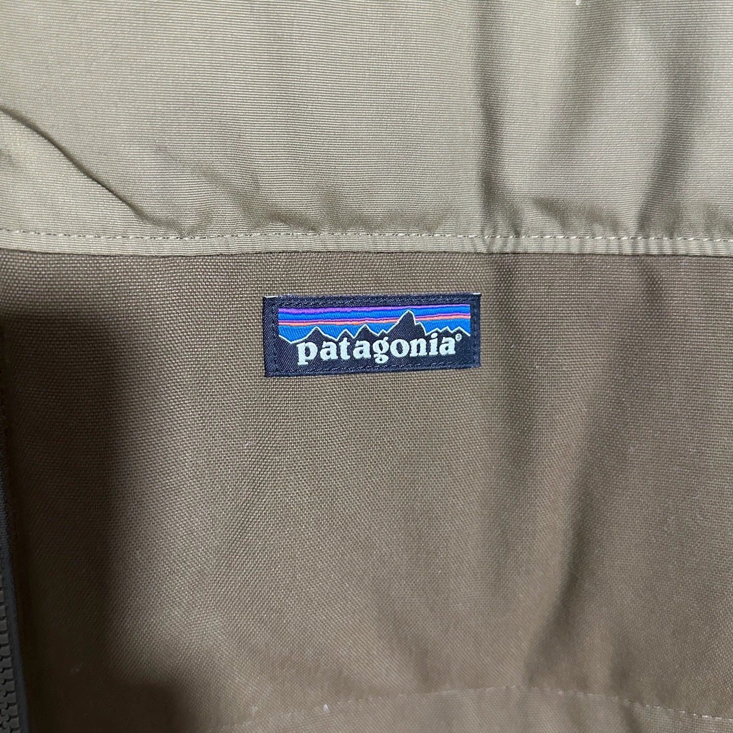 Patagonia patagonia down jacket in mustard yellow Size US M / EU 48-50 / 2 - 4 Thumbnail