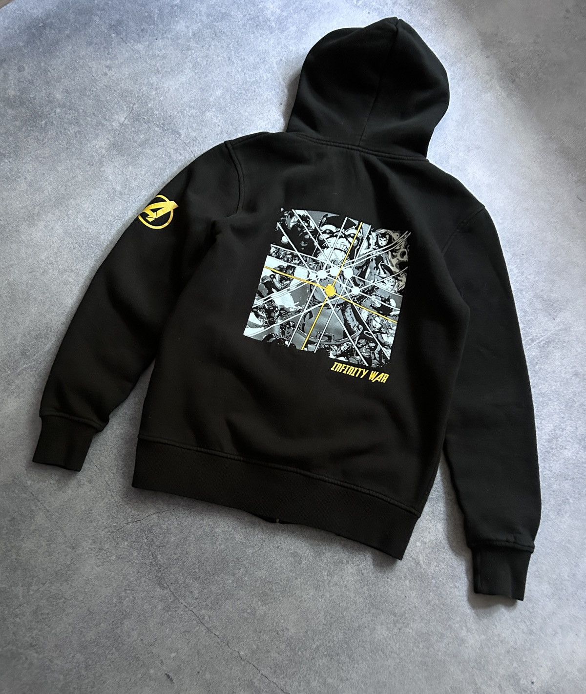 Marvel Comics Infinity War Big logo zip-hoodies mens marcel comics Size US M / EU 48-50 / 2 - 1 Thumbnail