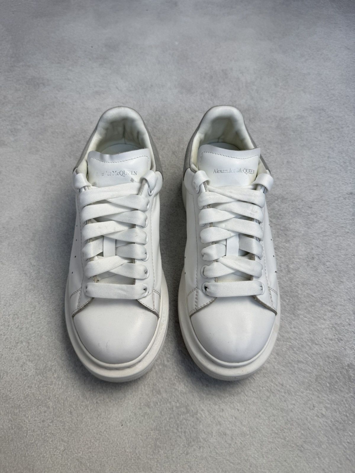 Alexander McQueen Alexander McQueen Oversized Leather Sneakers White size37 Size US 6.5 / IT 36.5 - 2 Thumbnail