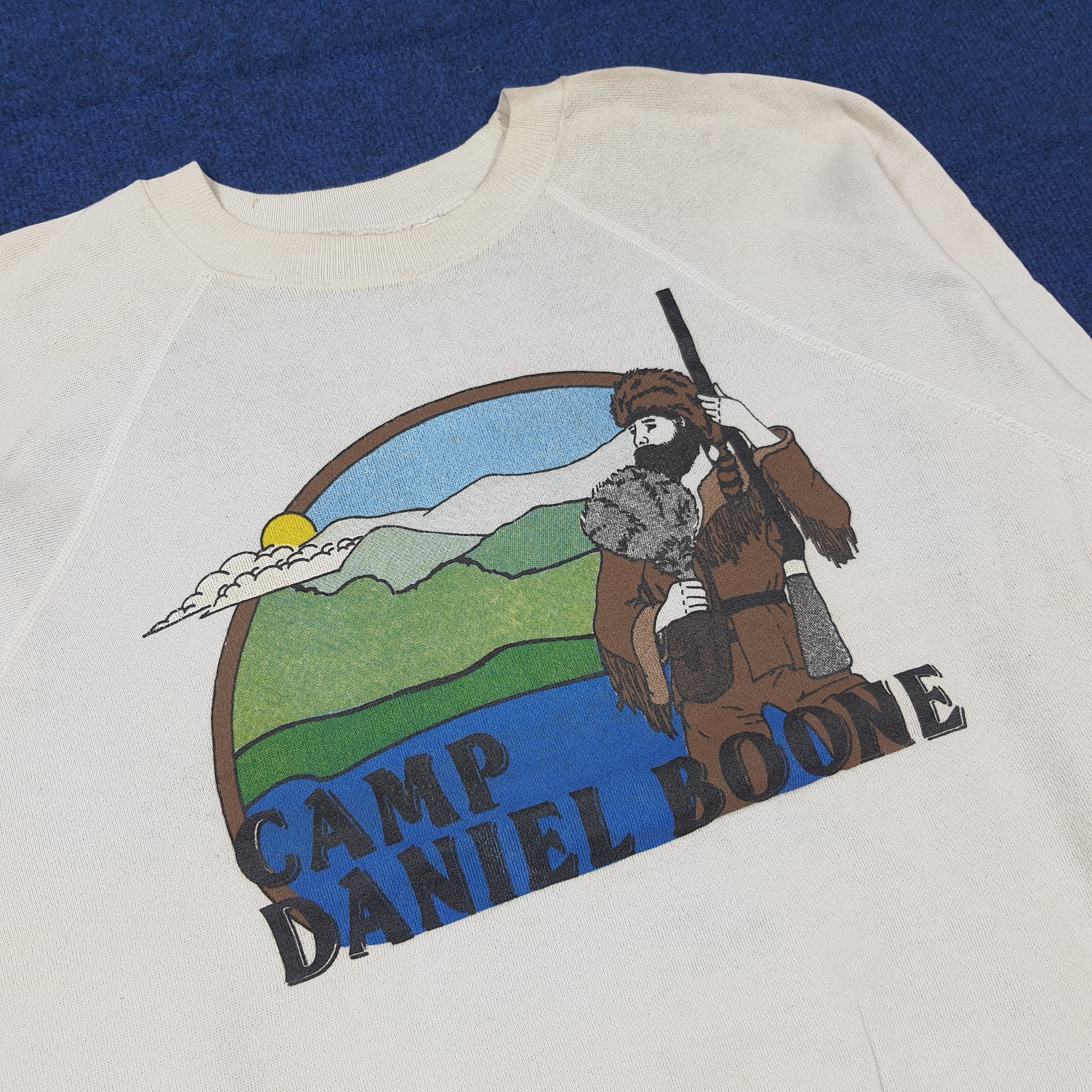 Hanes Vintage 90s Hanes Camp Daniel Boone Sweatshirt C286N13 Size US L / EU 52-54 / 3 - 2 Thumbnail