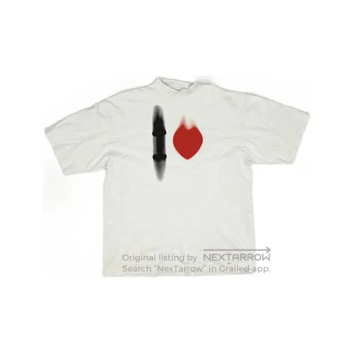Balenciaga Balenciaga SS23 Heart Print Oversized T. Size US XS / EU 42 / 0 - 1 Thumbnail