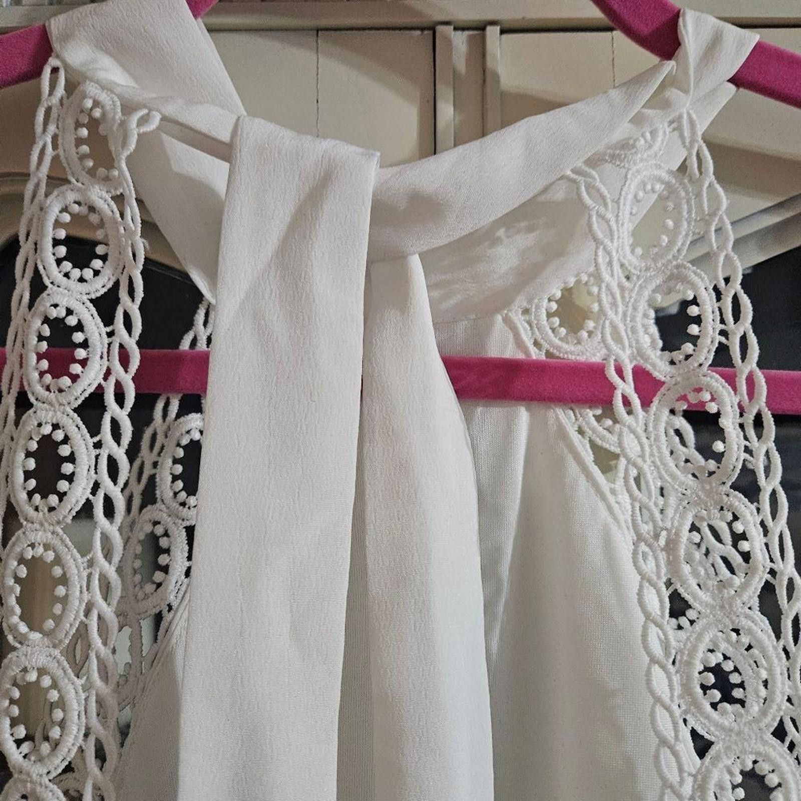 Lulus LuLu's White Lace Halter Dress - Perfect for Summer #66 Size M / US 6-8 / IT 42-44 - 5 Thumbnail