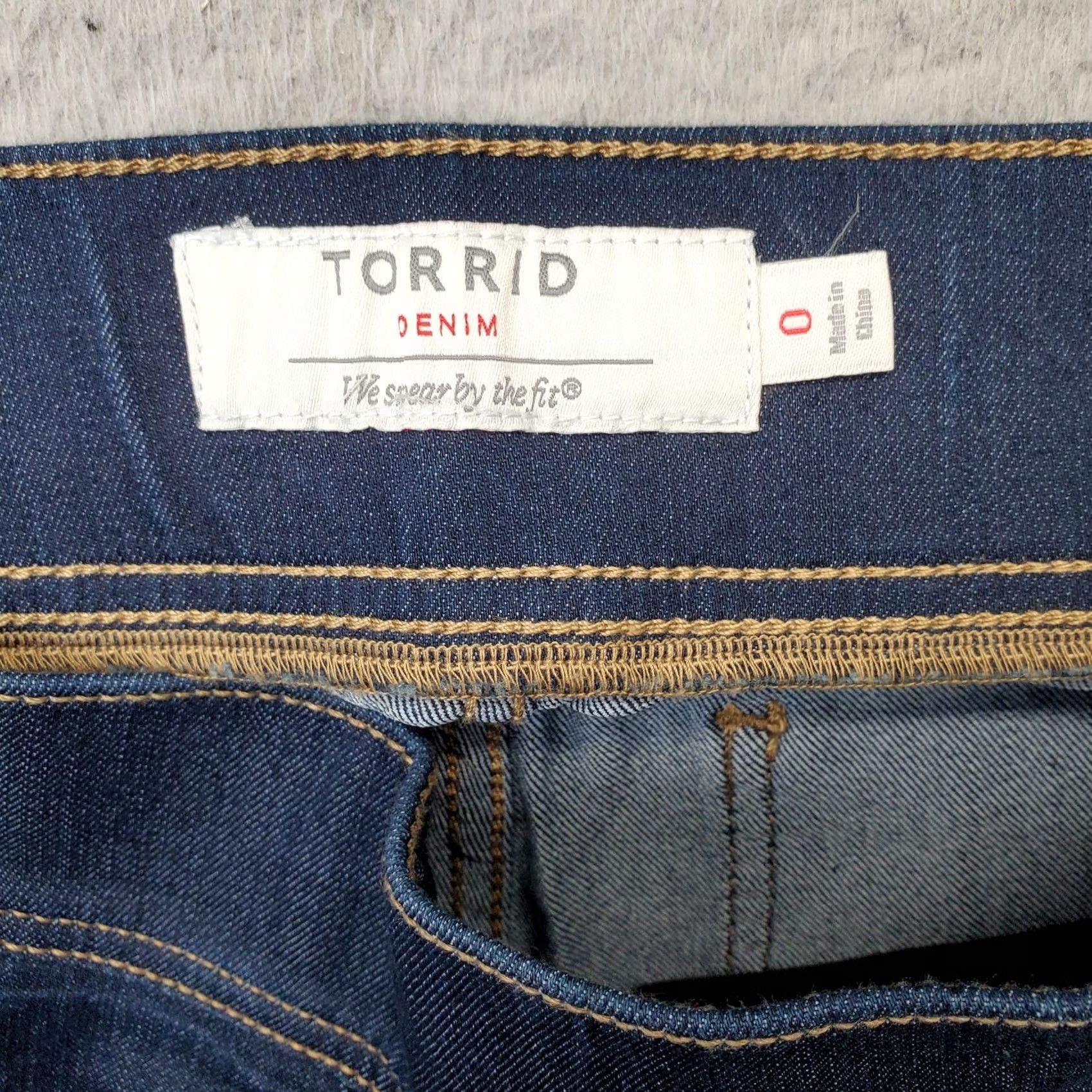 Torrid Torrid Lean Jeans Womens Size 0 Blue Denim Dark Wash Skinny Leg Stretch Pull-On Size: Women Size 0: Blue Denim Dark Wash Skinny Jeans Torrid Size 34" / US 12 / IT 48 - 6 Thumbnail