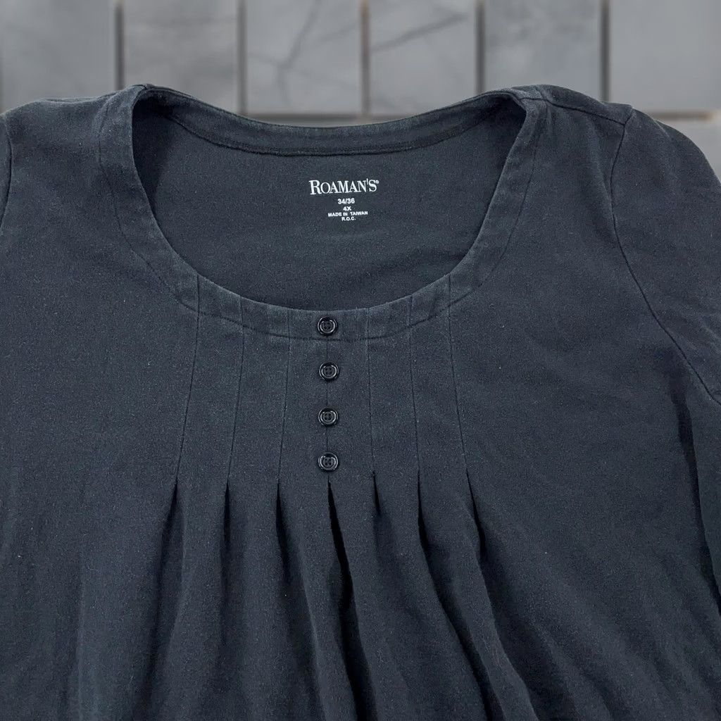 Vintage Roaman's Shirt Womens 4X Black Tunic Scoop Neck Pintuck Pleated Pockets 4X Womens Shirt Tunic Scoop Neck 3/4 Sleeve Pocket Pleated Black Roaman's Size XXL / US 16-18 / IT 52-54 - 1 Thumbnail