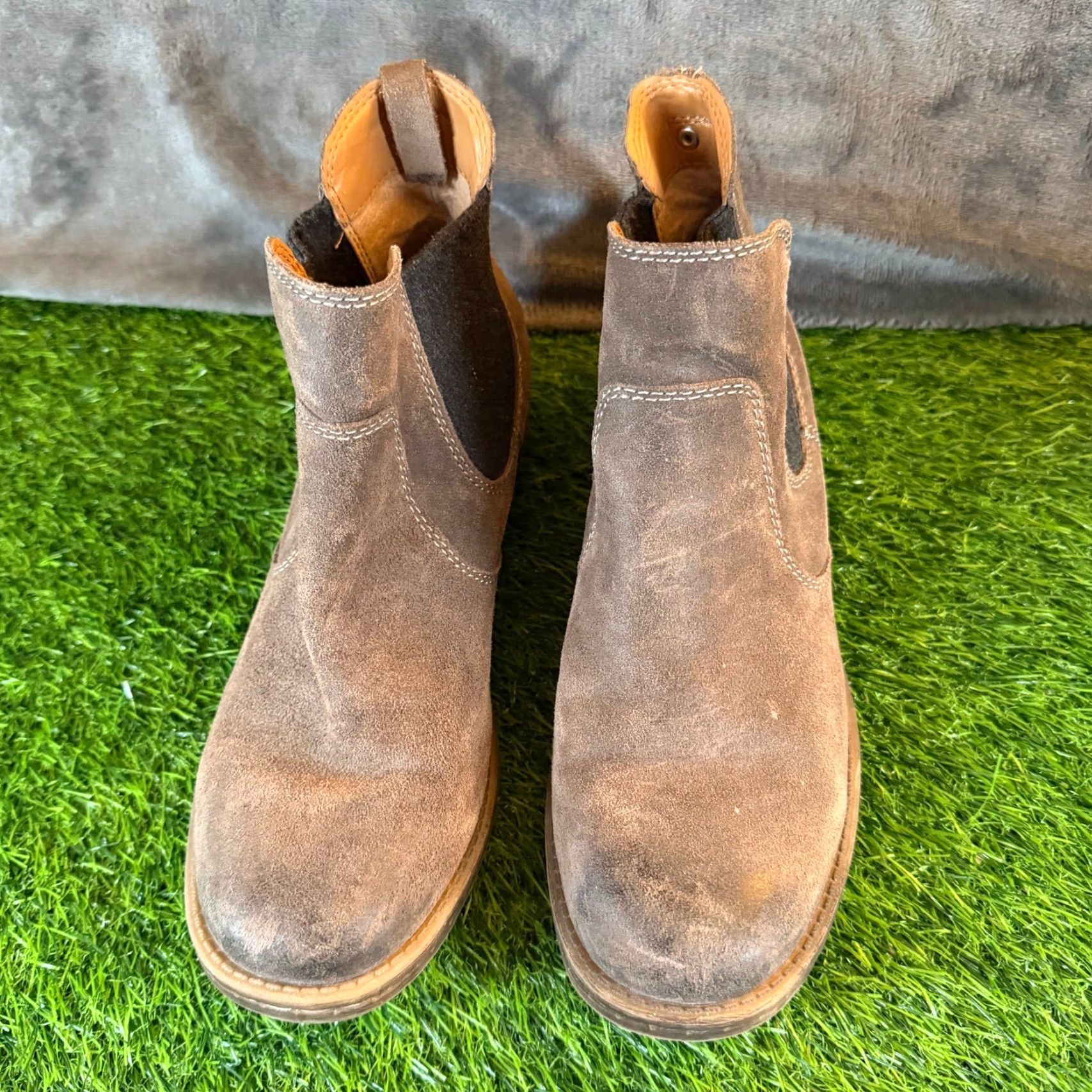 Vintage Comfortiva Distressed Brown Suede Chelsea Ankle Boots Womens 9.5M Bootie Block Heel Casual Fall Winter Bohemian 90s Leather Lining Pull On Knit? Size US 10 / IT 40 - 4 Thumbnail