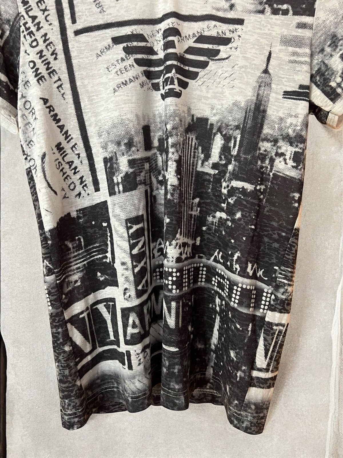 Armani × Vintage Vintage Armani Avant Garde 00s Tee T shirt City Print y2k Size US M / EU 48-50 / 2 - 2 Thumbnail