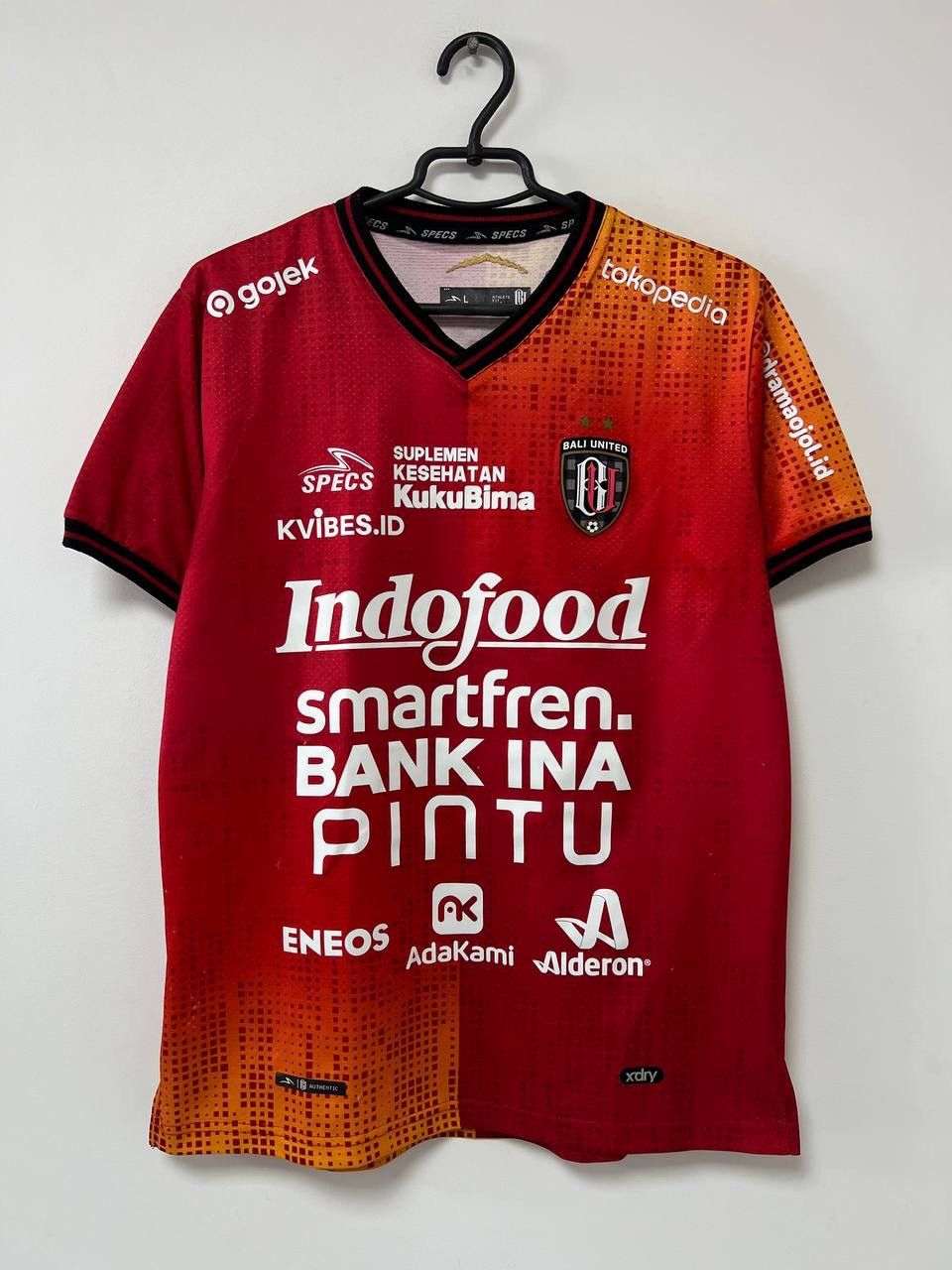 Le Specs Vintage Bali United 2022/2023 Jersey Football Shirt Mailot L Size US L / EU 52-54 / 3 - 1 Thumbnail