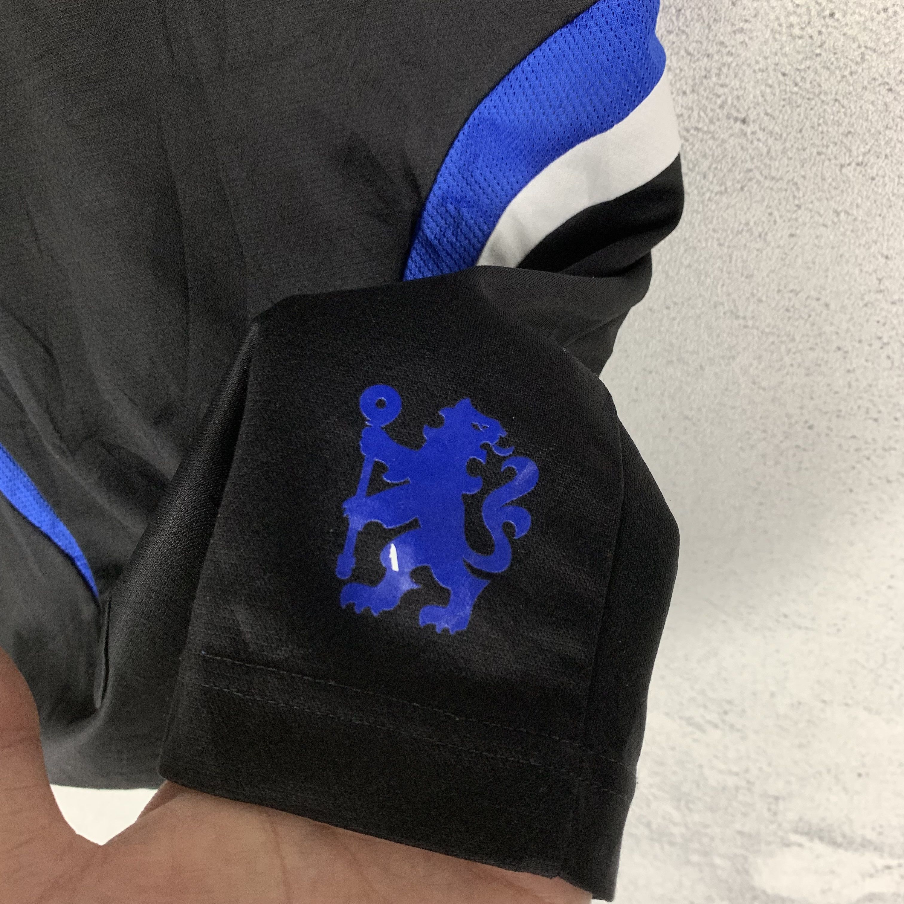 Adidas Adidas Chelsea Jersey Samsung Size US XS / EU 42 / 0 - 4 Thumbnail