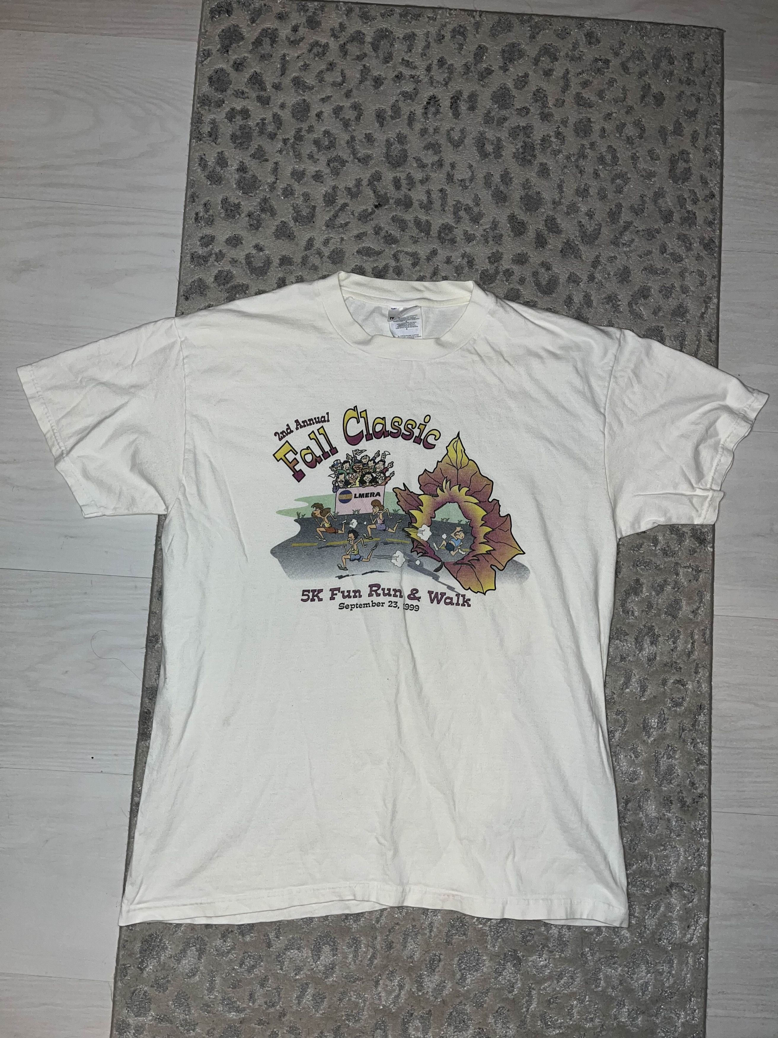 Vintage Vintage 90s Fall Run 5k Fun Run Tee Size US L / EU 52-54 / 3 - 2 Thumbnail