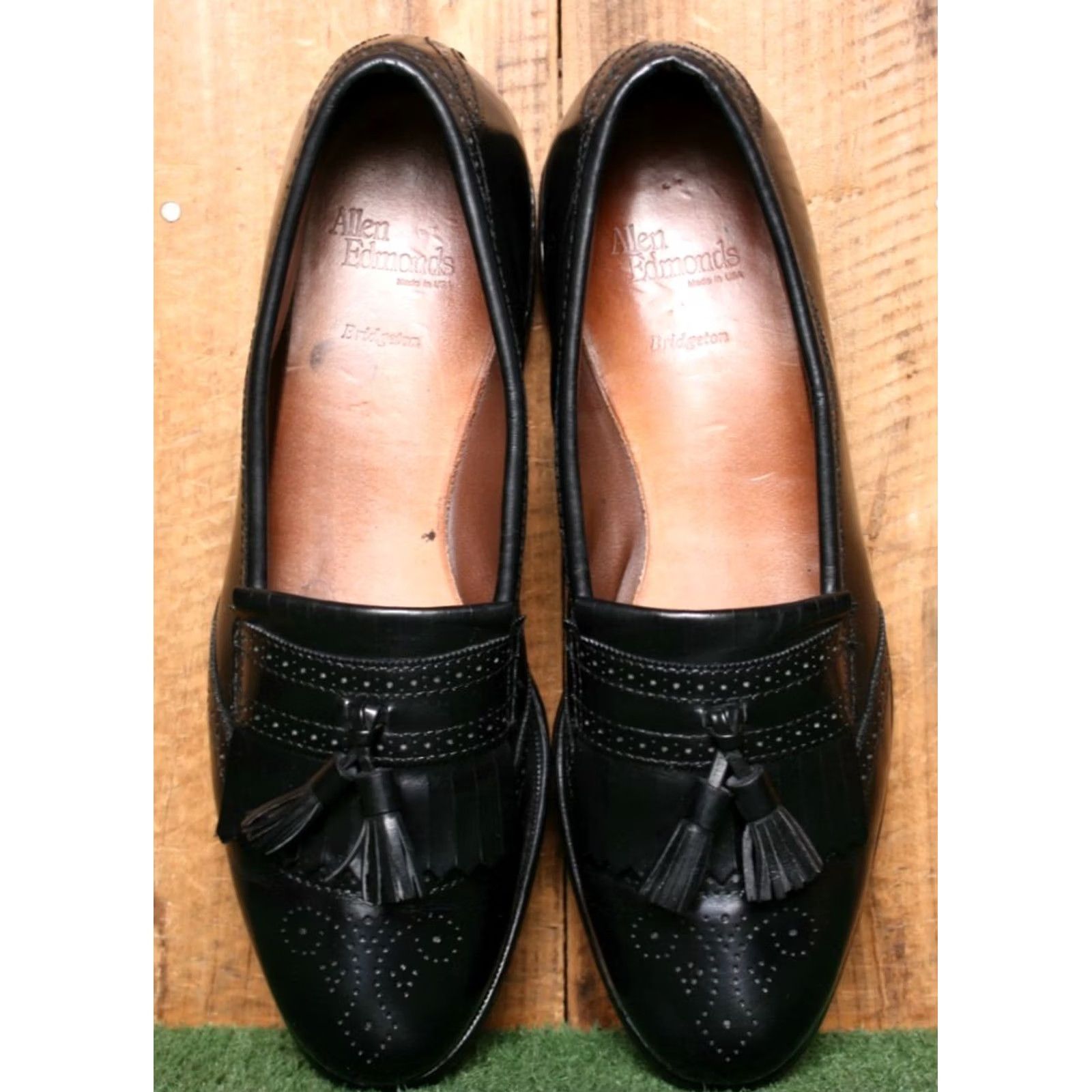 Allen Edmonds ALLEN EDMONDS Bridgeton Black Leather Brogue Kiltie Tassel Loafers Sz. 11B Mens Shoes Dress Slip On US 11 Black Brogue Leather Shoes Mens Size US 11 / EU 44 - 4 Thumbnail