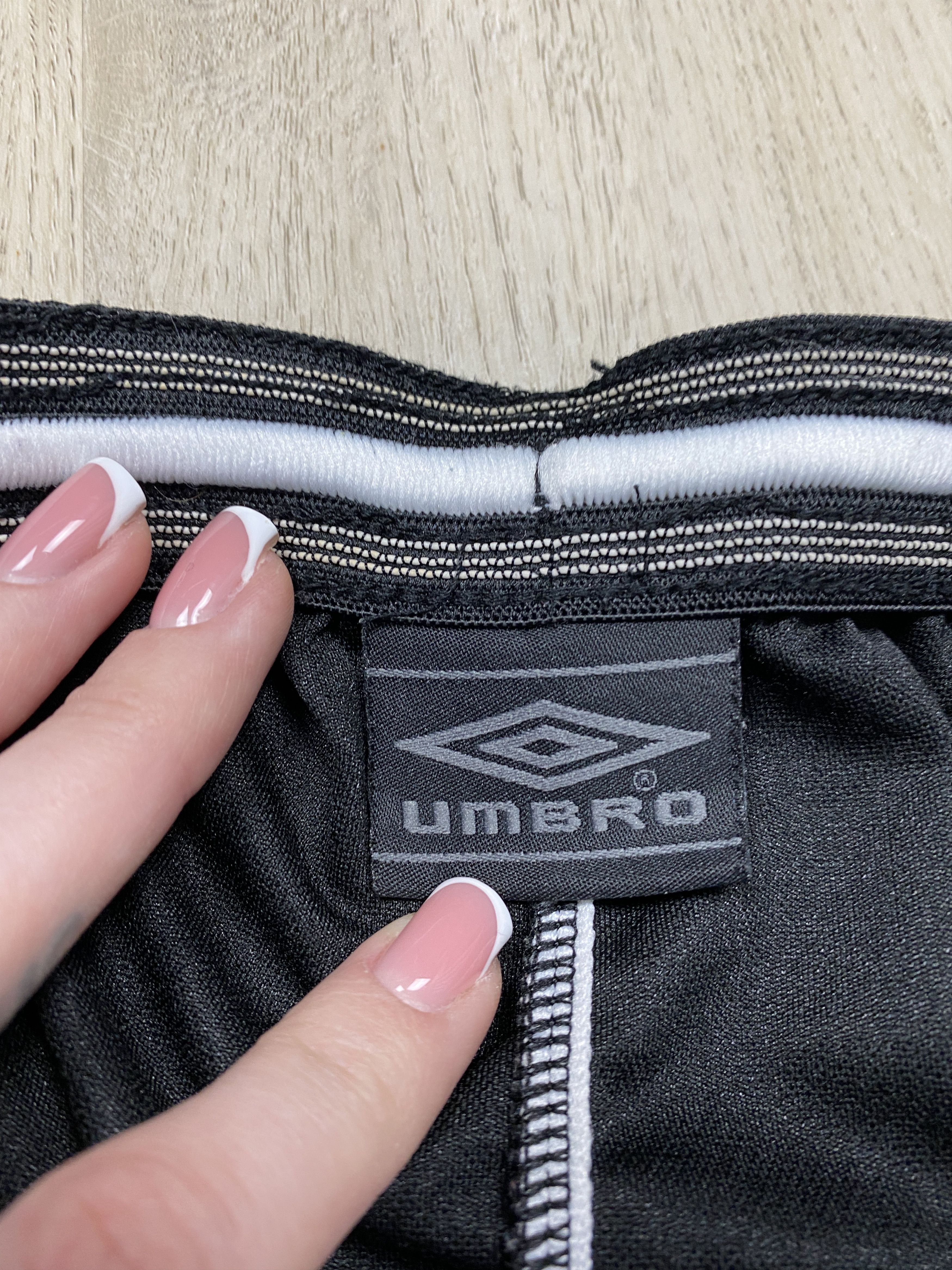 Umbro × Vintage Umbro Vintage Mens Monogram Shorts Y2K Size US 38 / EU 54 - 4 Thumbnail