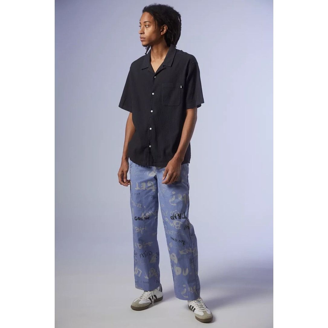 Urban Outfitters Urban Outfitters Men's Graffiti Print Chino Pants Size Small Size US 29 - 2 Thumbnail