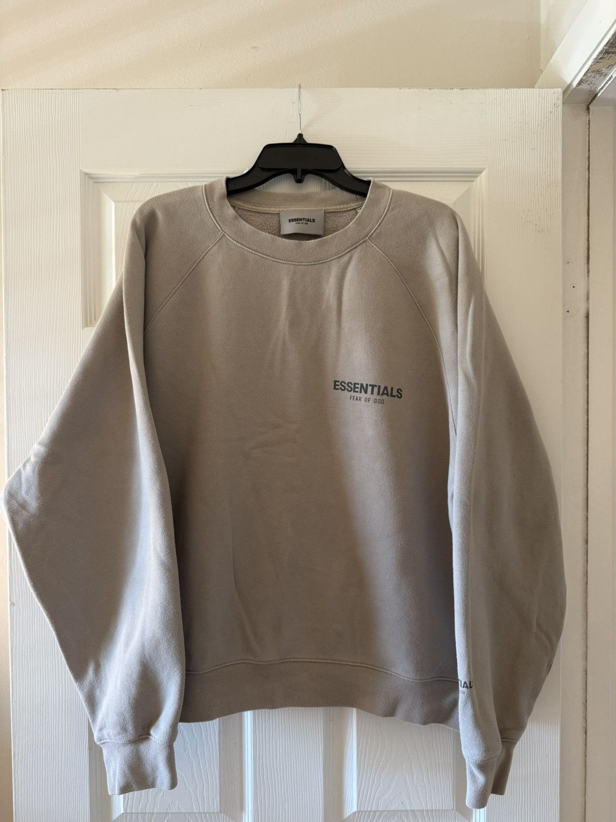FEAR OF GOD ESSENTIALS FLEECE CREWNECK Fear of God Essentials